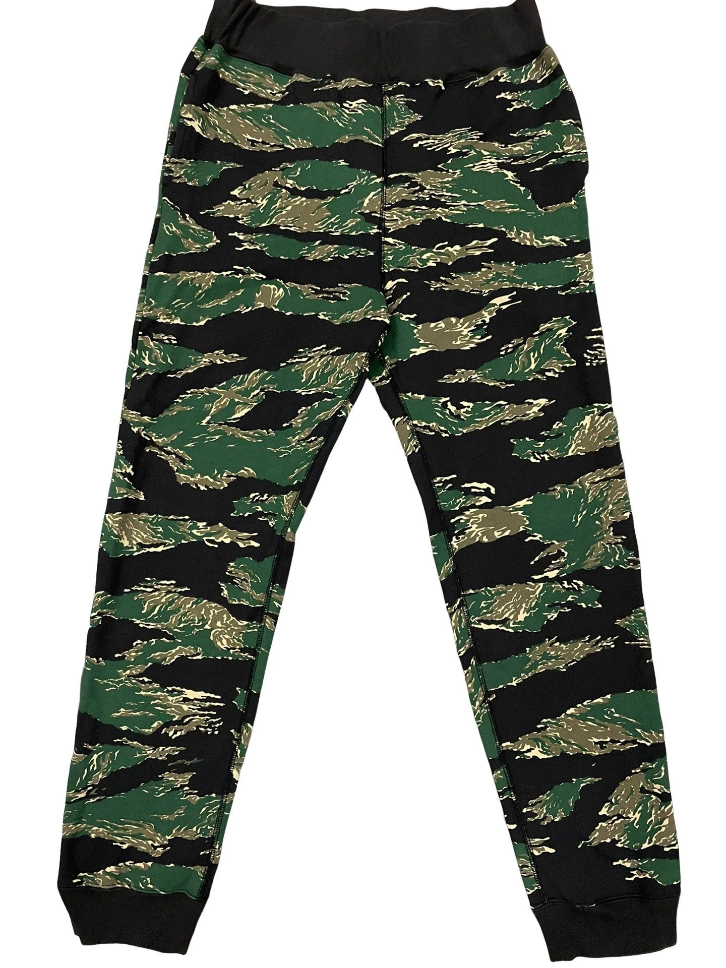 Bape Bape Tiger Camo Sweatpants Size M Size US 32 / EU 48 - 1 Thumbnail