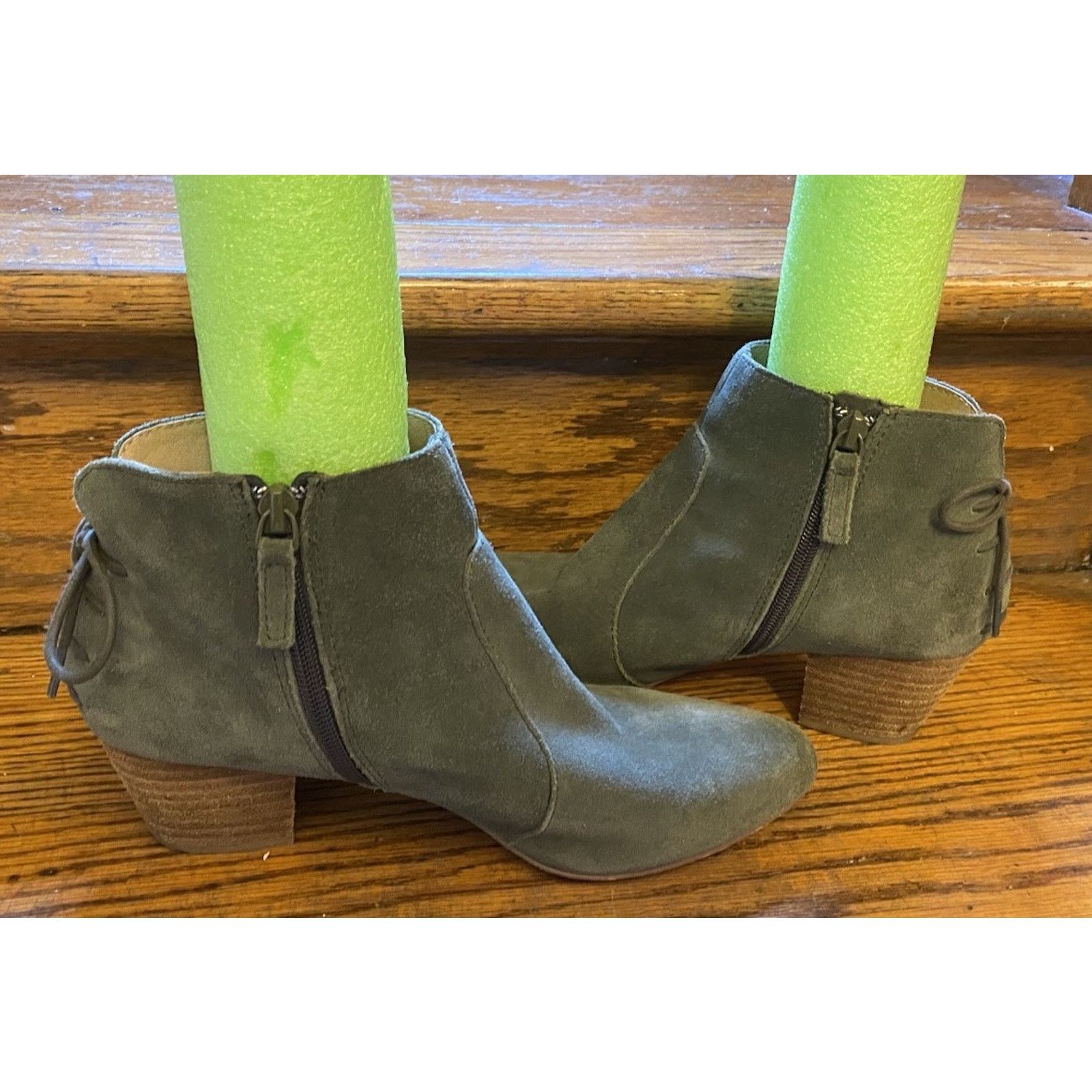 Elie Tahari Tahari Womens Boots 7.5M Green Suede Leather Lace Up Heel Size US 7.5 / IT 37.5 - 5 Thumbnail