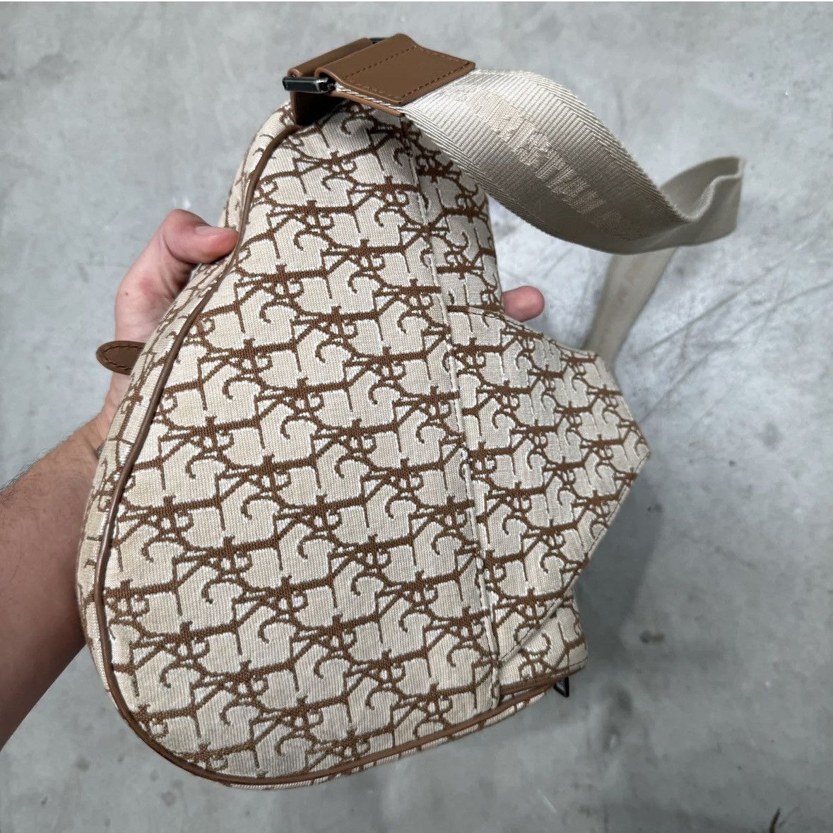 Dior × Travis Scott Dior x CACTUS JACK Oblique Jacquard Saddle Bag Size ONE SIZE - 8 Thumbnail