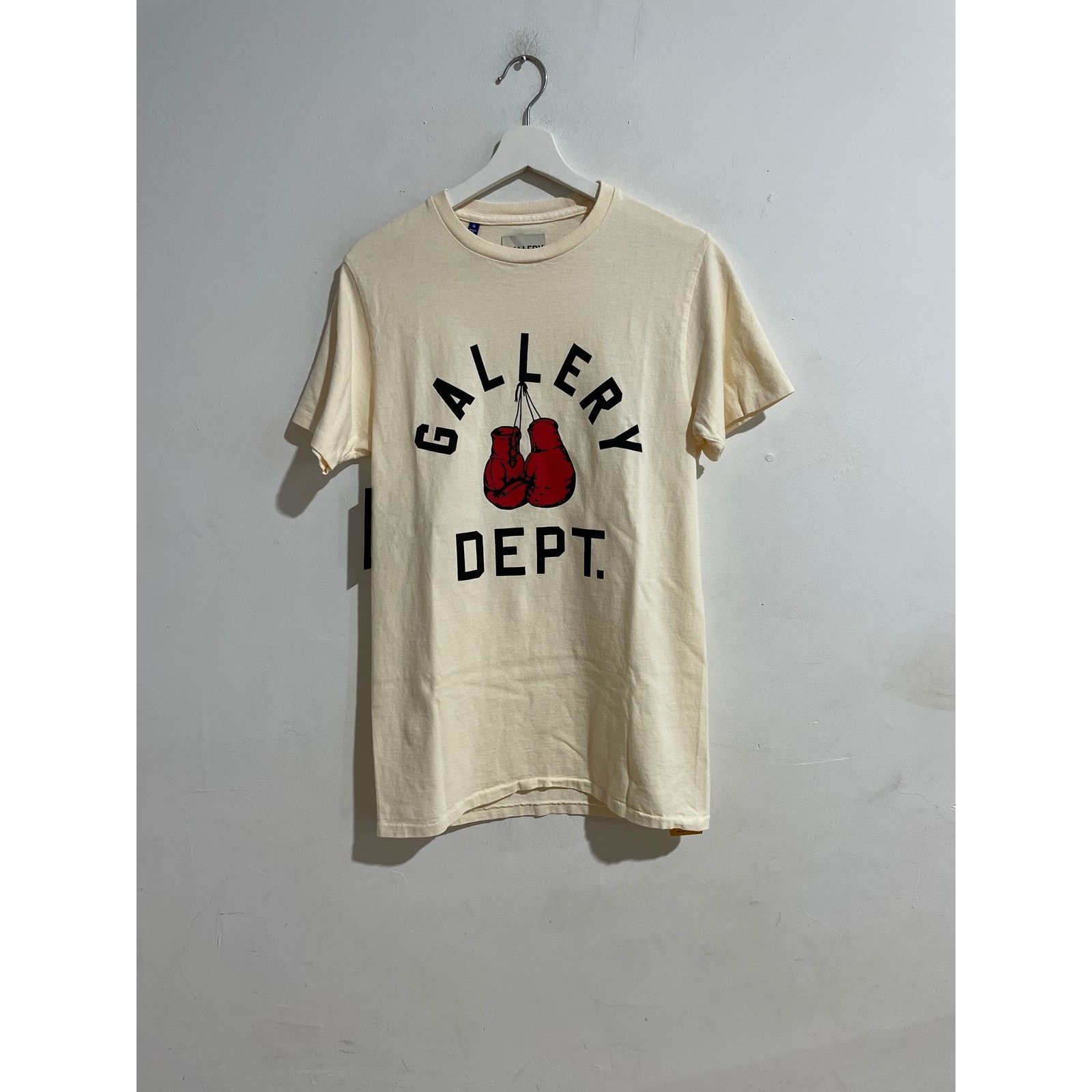 Gallery Dept. GALLERY DEPT. CREAM BOXING MERCH TEE SIZE SMALL NEW Size US S / EU 44-46 / 1 - 1 Thumbnail