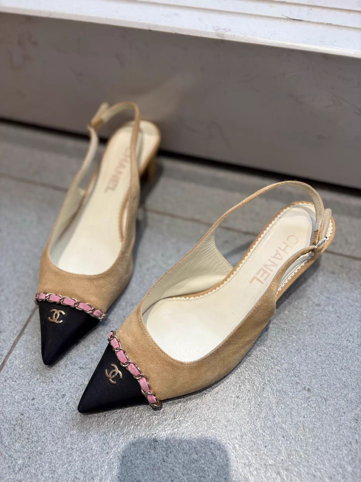 Chanel Chanel women's suede colorblock heels 99 new 37 Size US 6.5 / IT 36.5 - 1 Thumbnail