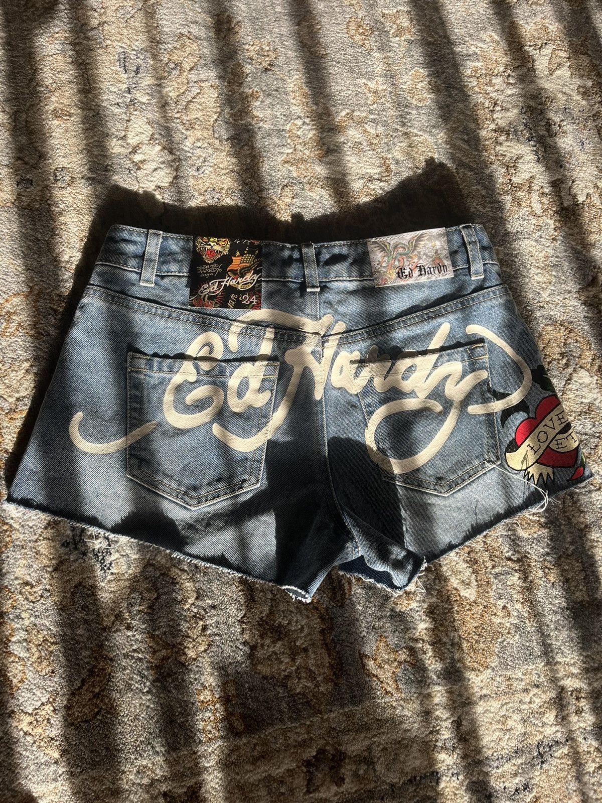 Ed Hardy ETERNAL LOVE MINI SHORTS Size 24" / US 00 / IT 34 - 1 Thumbnail