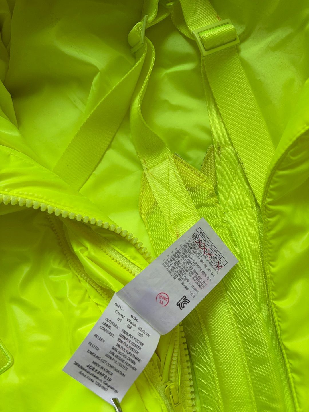 Juun.J JUUN.J Womens Oversized Puffer Down Jacket RARE neon yellow Size XS / US 0-2 / IT 36-38 - 16 Thumbnail