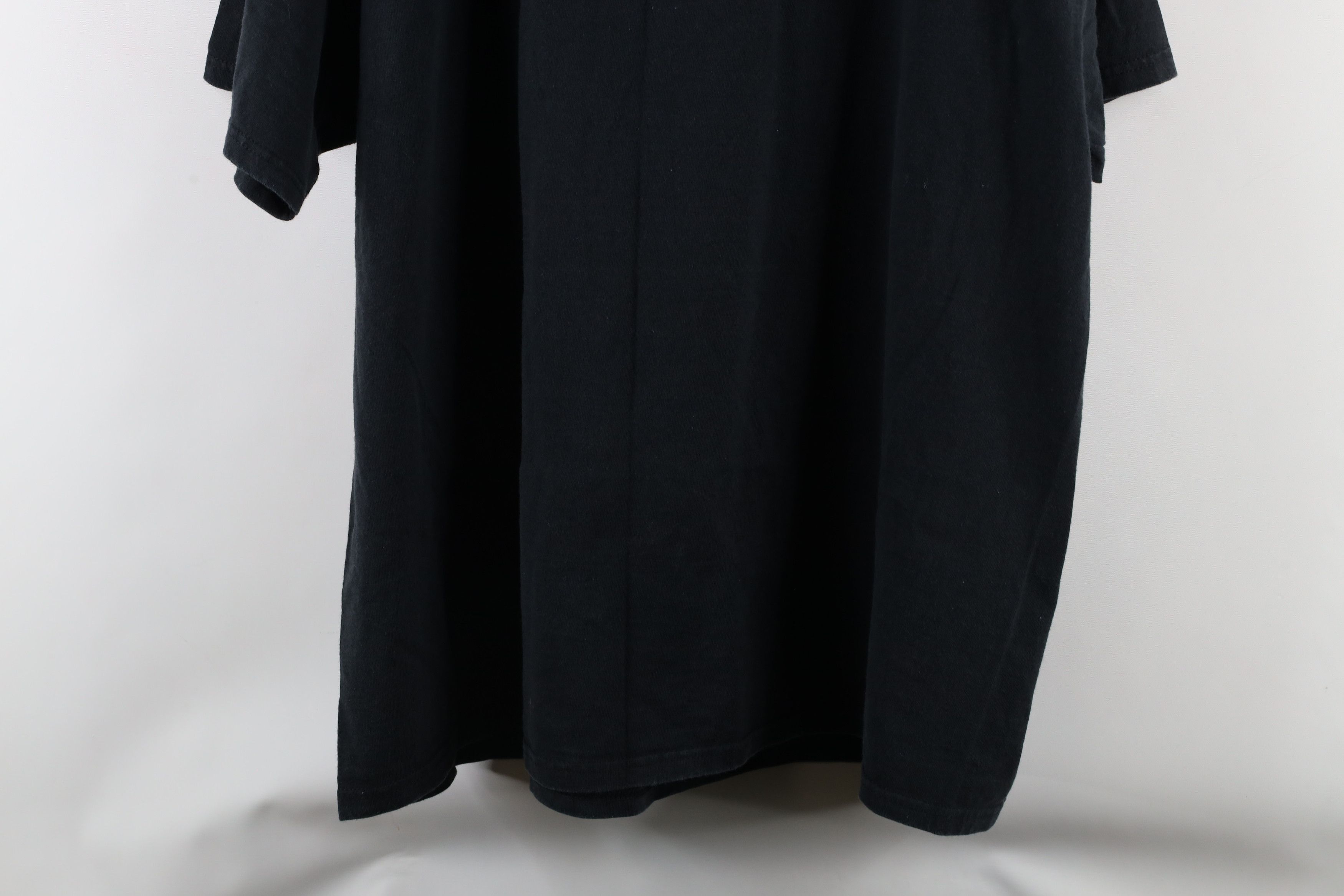 Vintage Vintage 90s Streetwear Out Stihl Chainsaw T-Shirt Black Size US XXL / EU 58 / 5 - 10 Thumbnail