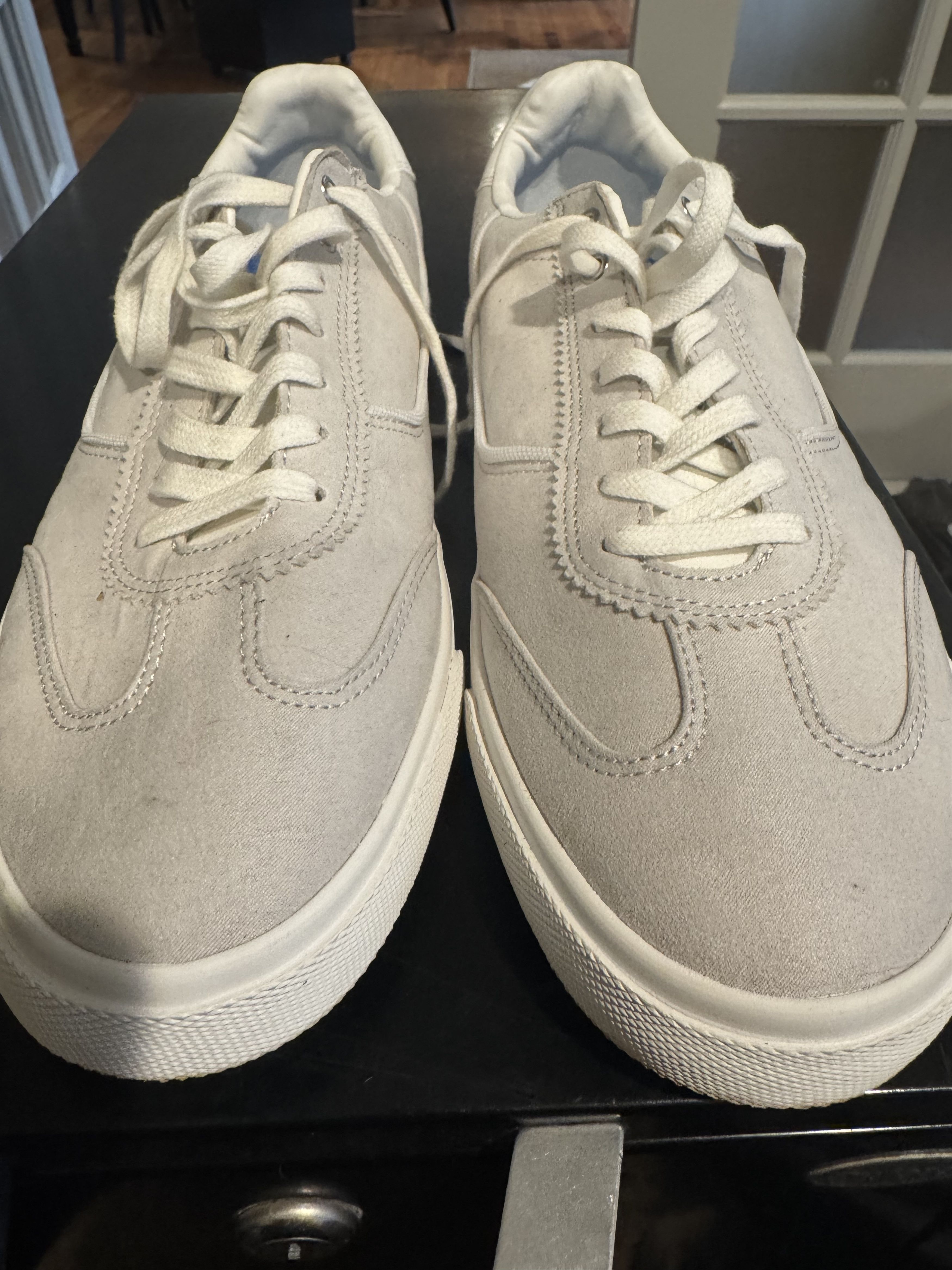 H&M H&M Low Top Sneakers Size US 9 / EU 42 - 1 Thumbnail