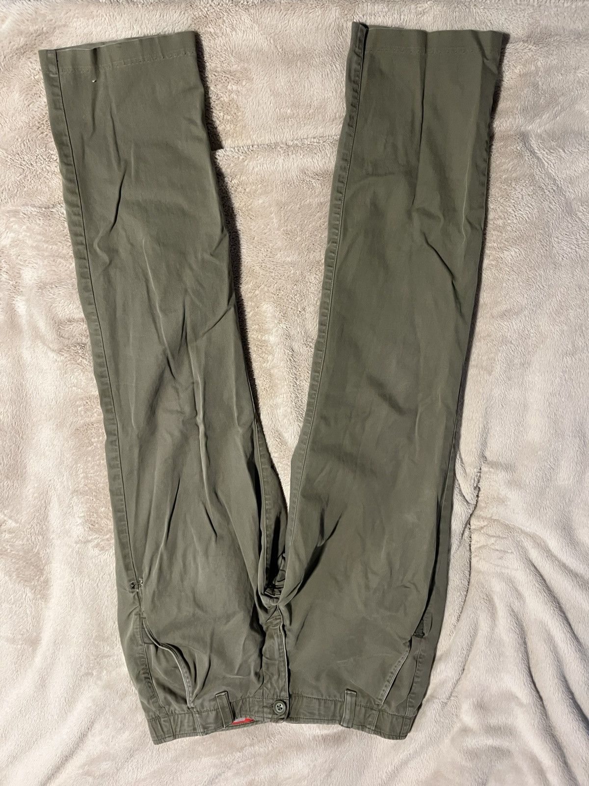 Under Armour Under Armour Green Activewear Pants Size US 34 / EU 50 - 1 Thumbnail