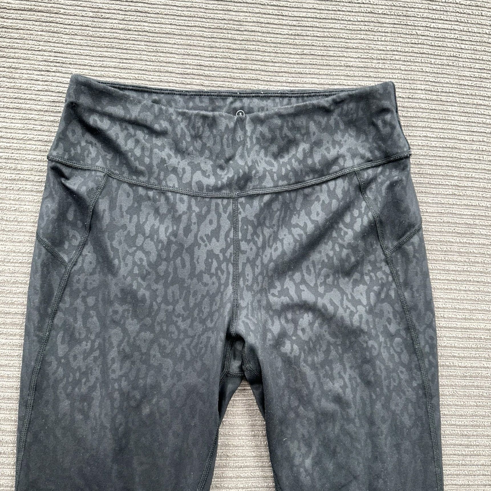 Sweaty Betty Sweaty Betty Leggings Women Small Black Leopard Print All Day Full Length Athletic Slim Inseam 26 in Pockets Size 28" / US 6 / IT 42 - 7 Thumbnail