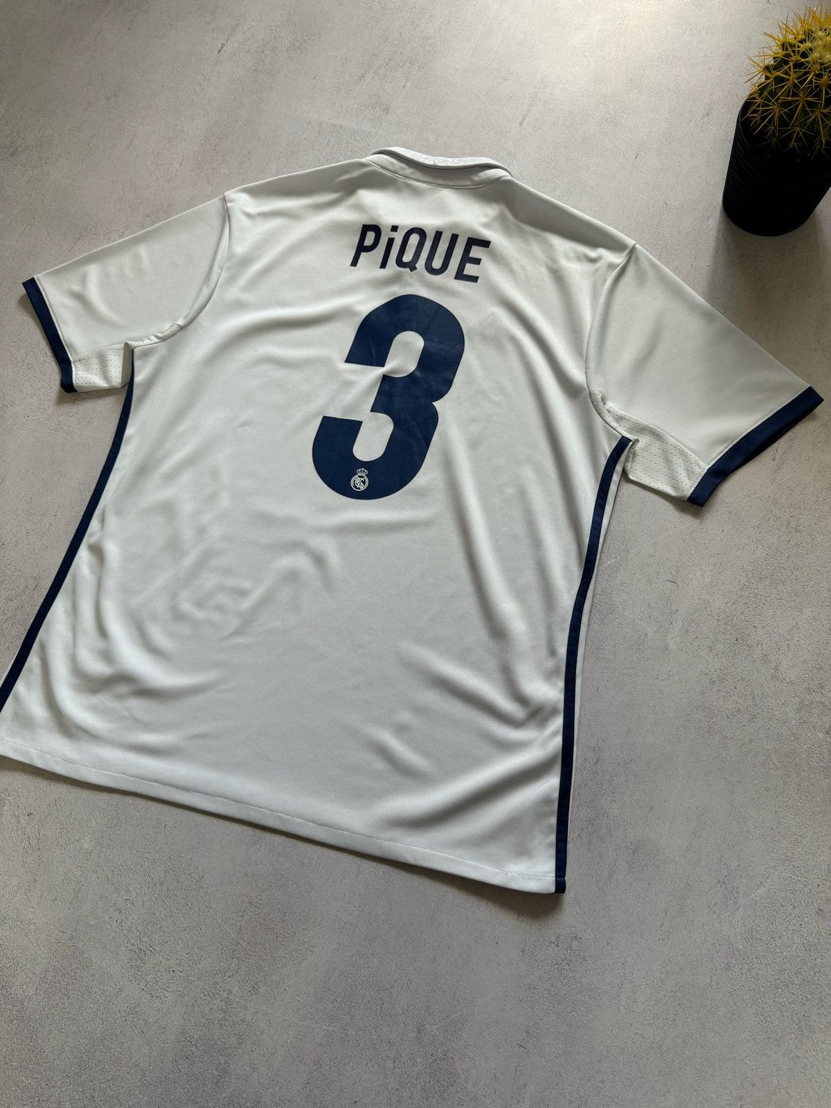 Other HUMOR Vintage Real Madrid Pique Jersey Soccer T Shirt Adidas Size US L / EU 52-54 / 3 - 2 Thumbnail