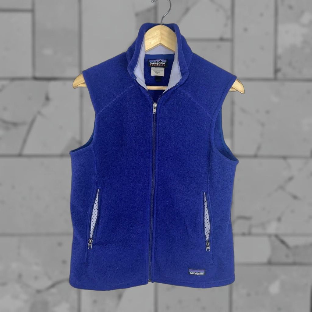 Patagonia VTG Patagonia Synchilla Vest Womens M Purple Fleece Size M / US 6-8 / IT 42-44 - 1 Thumbnail