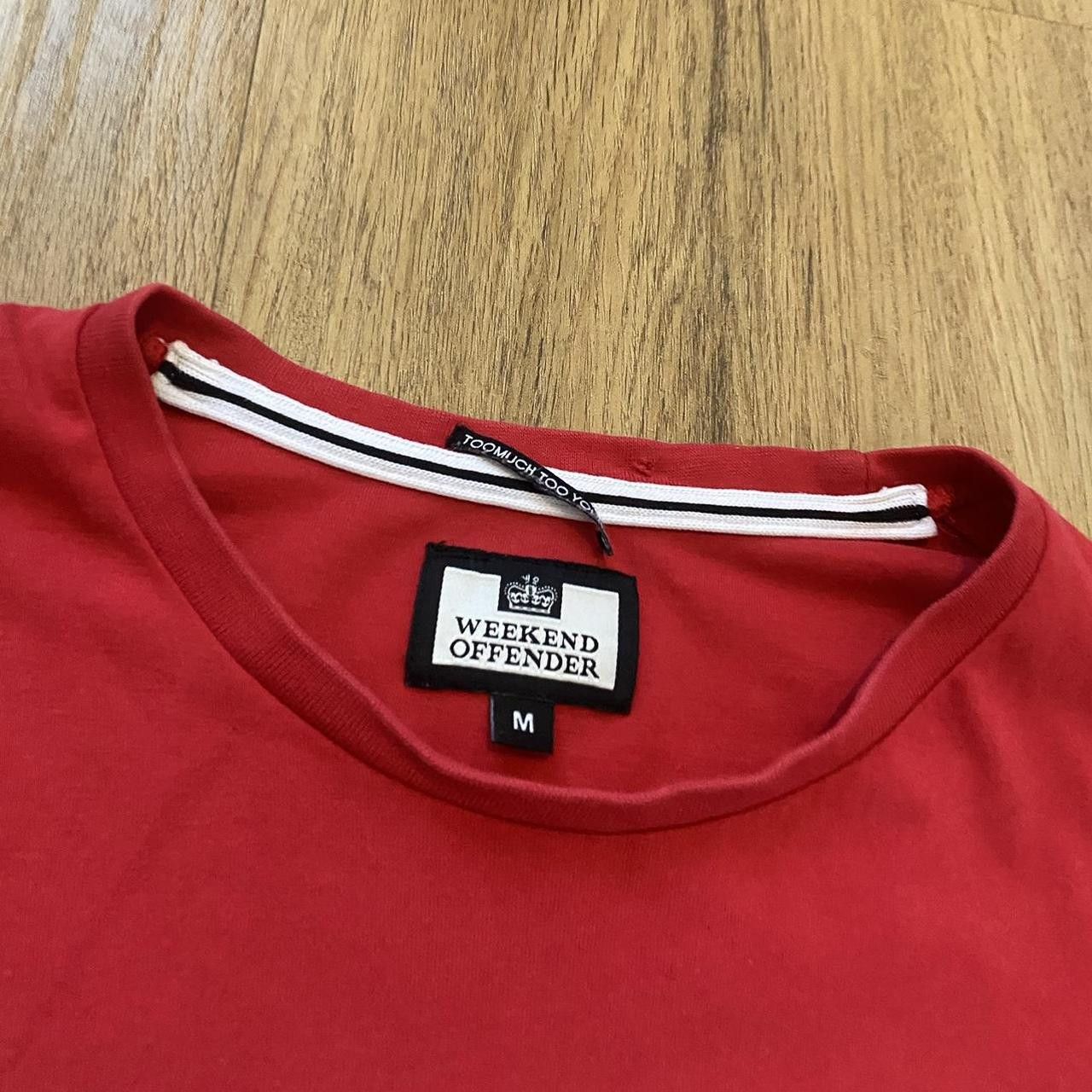 Weekend Offender Red Weekend Offender T-shirt Football Casual Size US M / EU 48-50 / 2 - 4 Thumbnail
