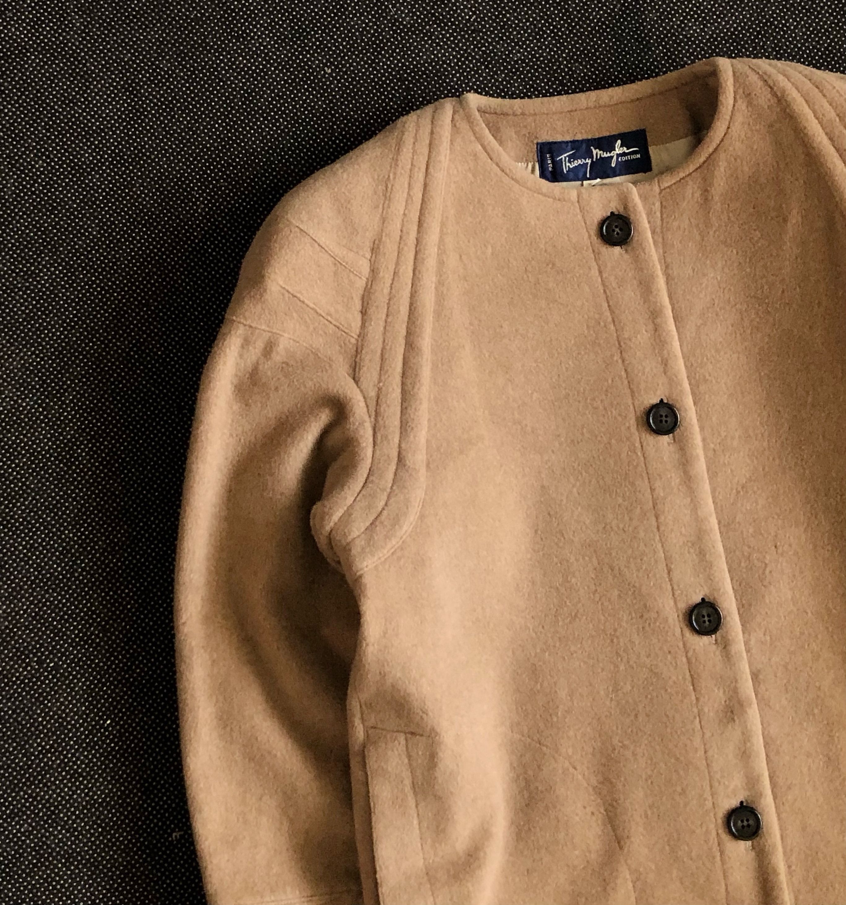 Thierry Mugler RARE🔥80’S CASHMERE WOOL COLLARLESS CARDIGAN JACKET Size M / US 6-8 / IT 42-44 - 5 Thumbnail
