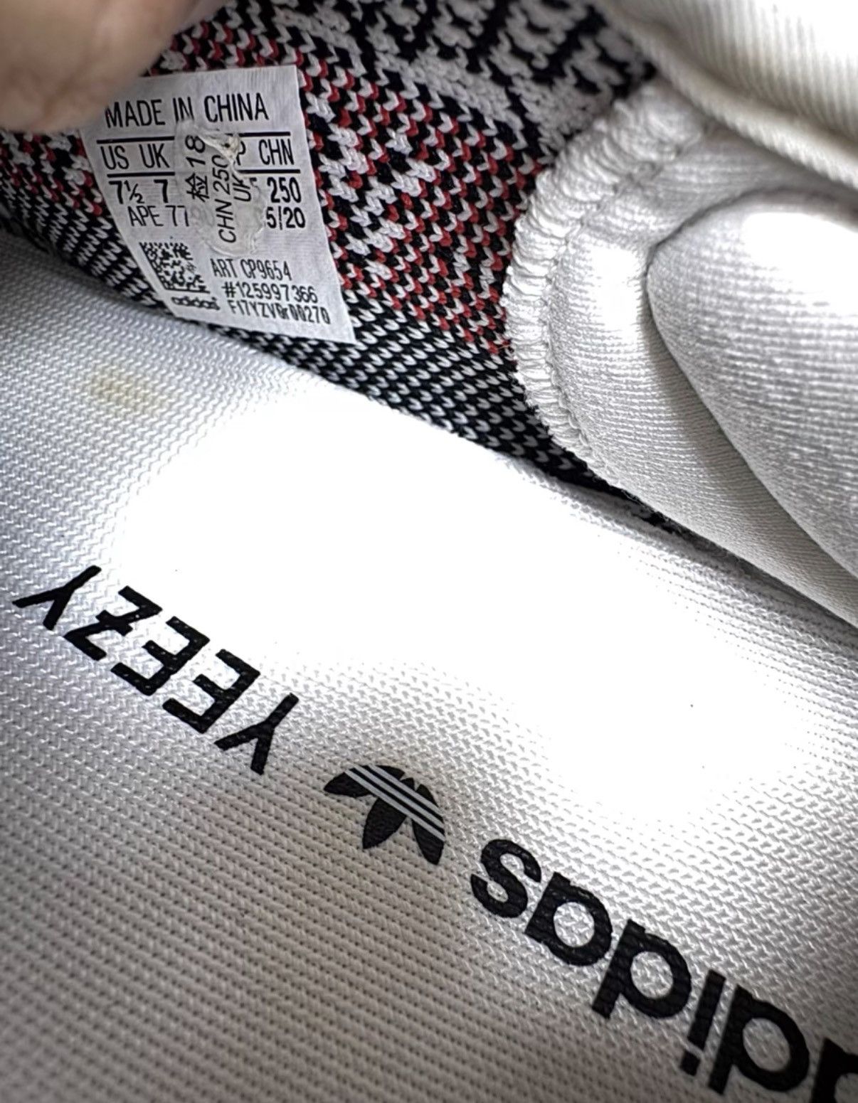 Adidas Adidas Yeezy 350 Zebra CP9654 K37 Size US 7 / EU 40 - 7 Thumbnail