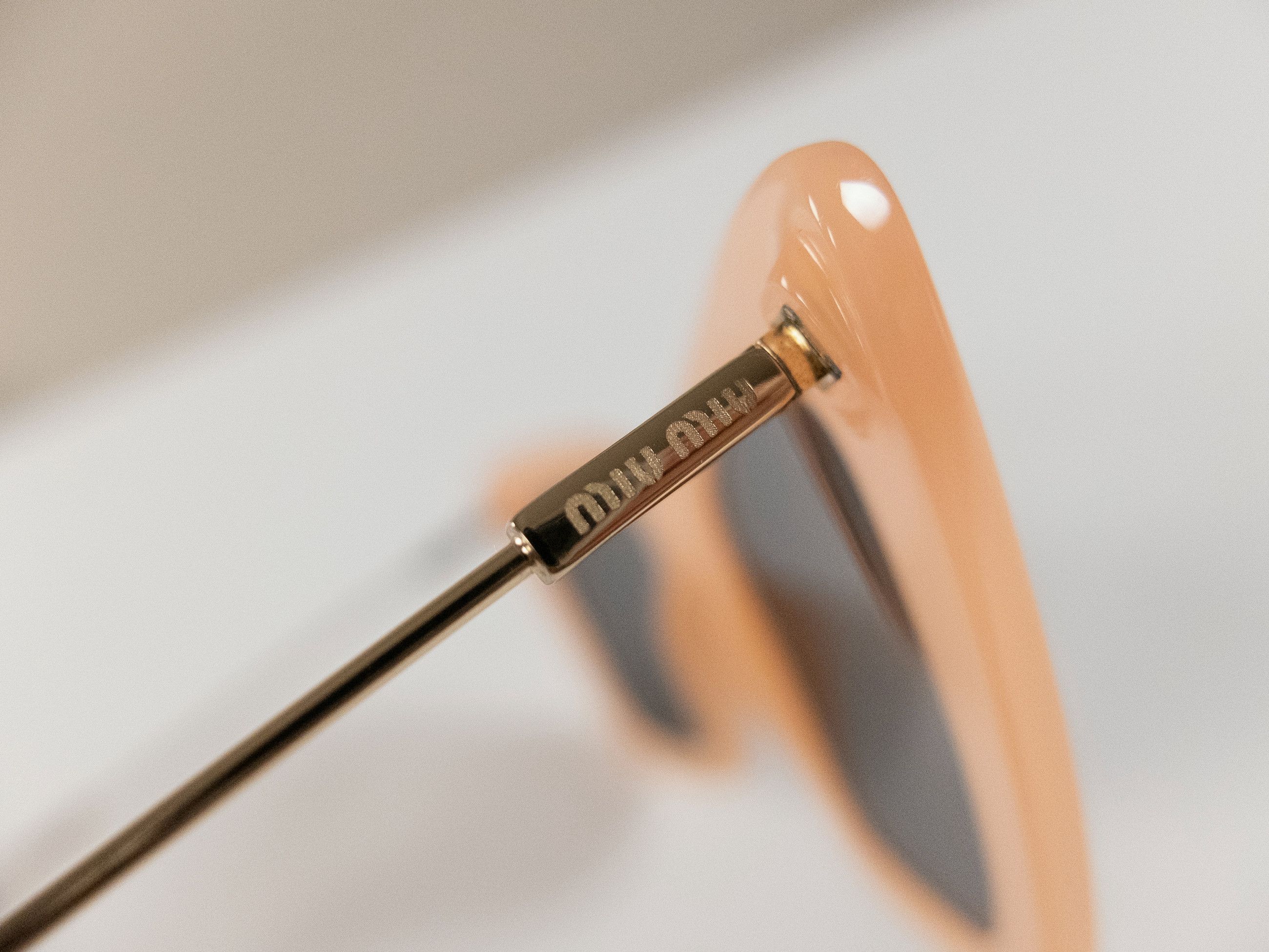 Miu Miu MIU MIU salmon pink cat eye metal and acetate sunglasses Size ONE SIZE - 4 Thumbnail