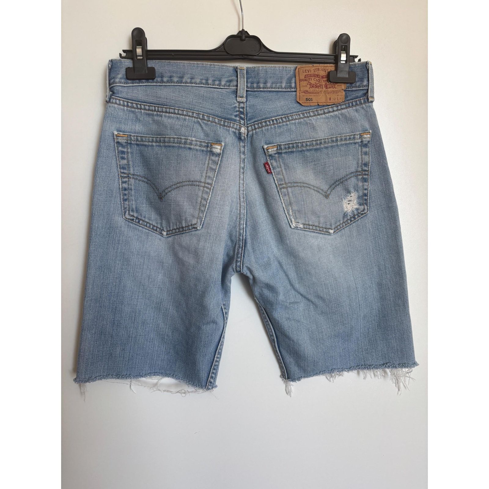 Levi's Levi's 501 Shorts 32x34 Light Wash Distressed Back Print Size US 32 / EU 48 - 7 Thumbnail
