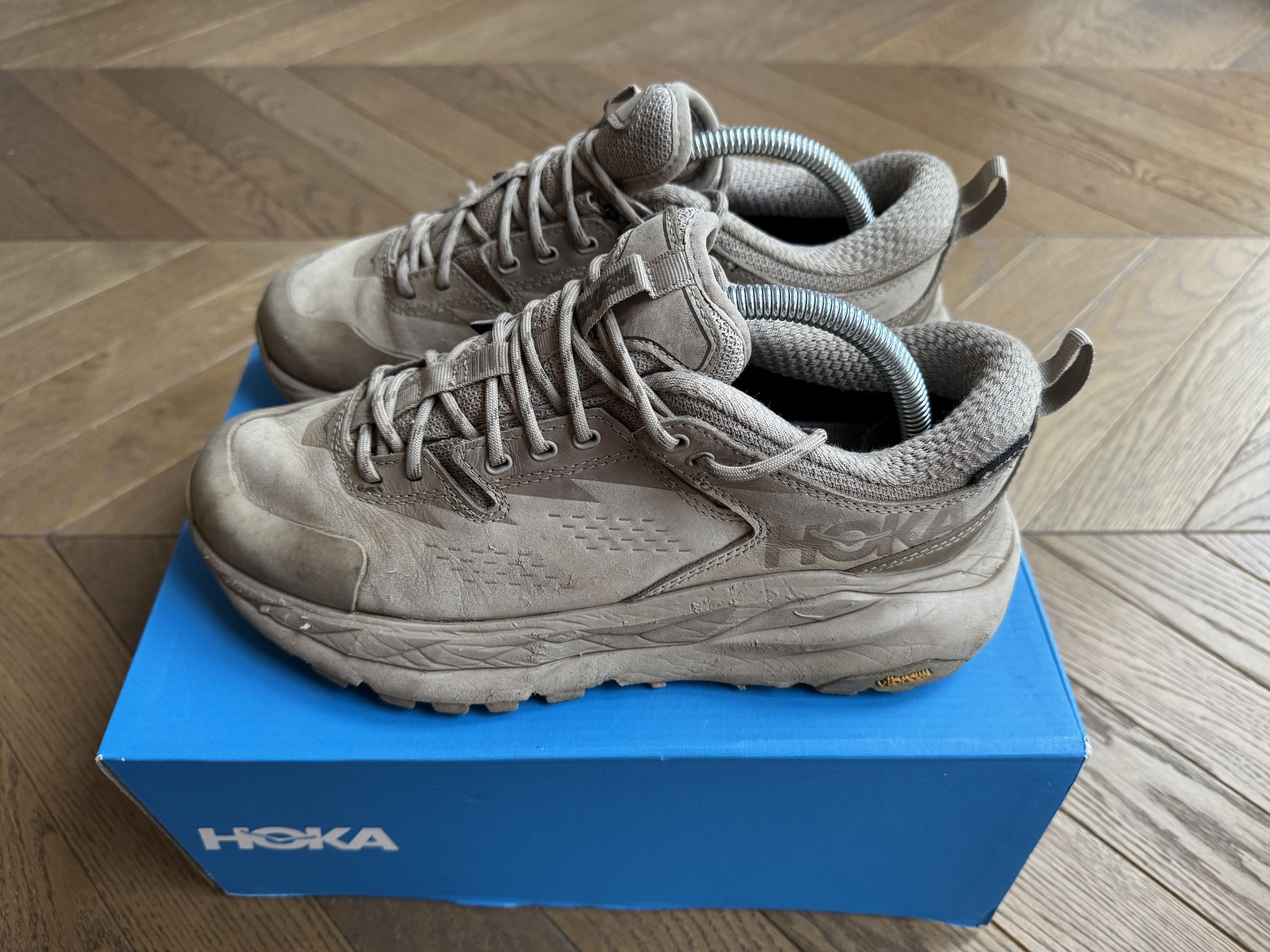 Hoka [7.5] M Kaha Low GTX in Taupe Size US 7.5 / EU 40-41 - 1 Thumbnail