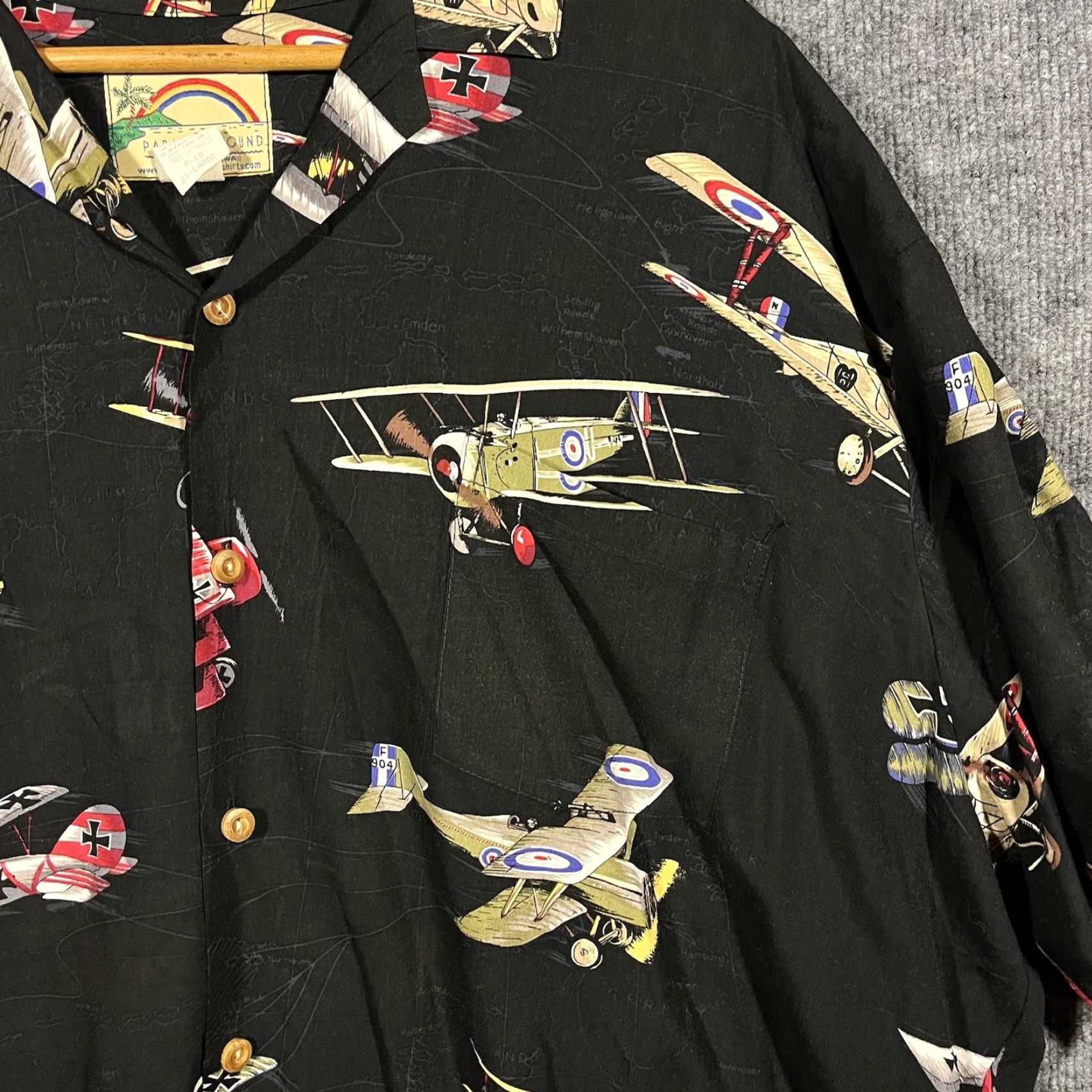 Paradise Found Paradise Found Vintage Hawaiian Shirt Mens 2XL Fighter Pilot Jet Plane Military Paradise Found Brand Vintage Size US XL / EU 56 / 4 - 2 Thumbnail