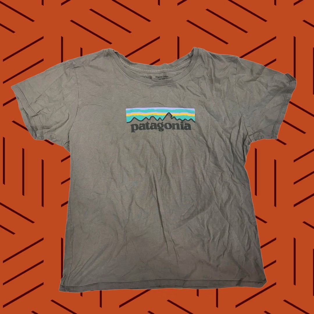 Patagonia Patagonia Womens T-Shirt Organic Cotton Logo Grey Short Sleeve Medium Size M / US 6-8 / IT 42-44 - 1 Thumbnail