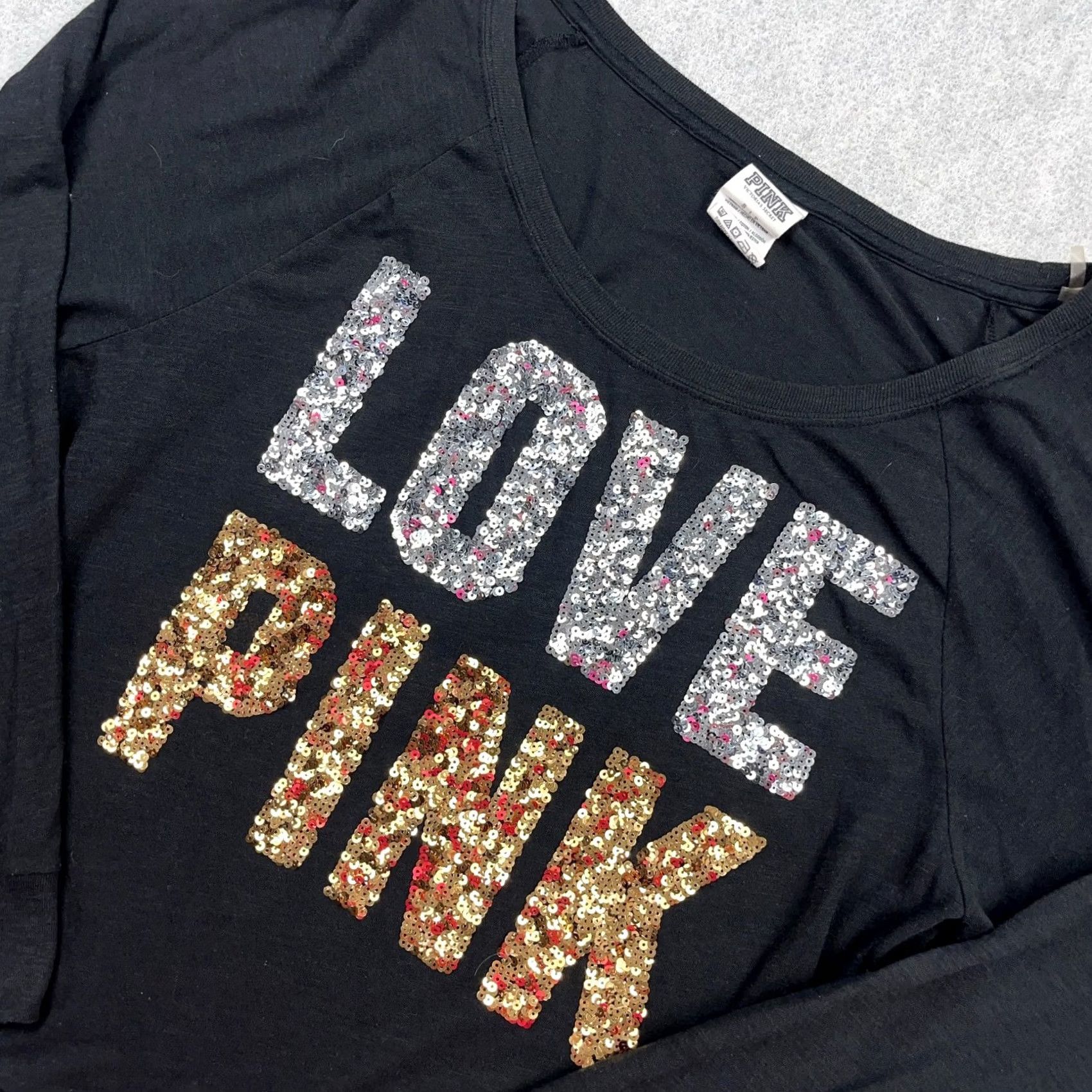 Victoria's Secret Victoria's Secret Shirt Women Small Black Tee Sequin Glow Love PINK Size S / US 4 / IT 40 - 2 Thumbnail