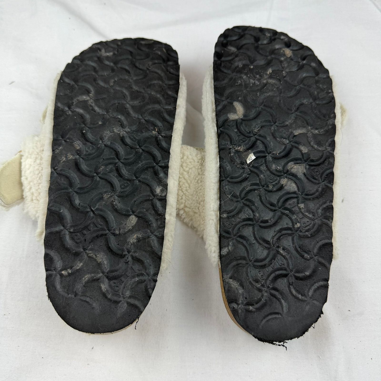 Birkenstock Birkenstock Shearling Sandals Size 39 Size US 8.5 / IT 38.5 - 5 Thumbnail