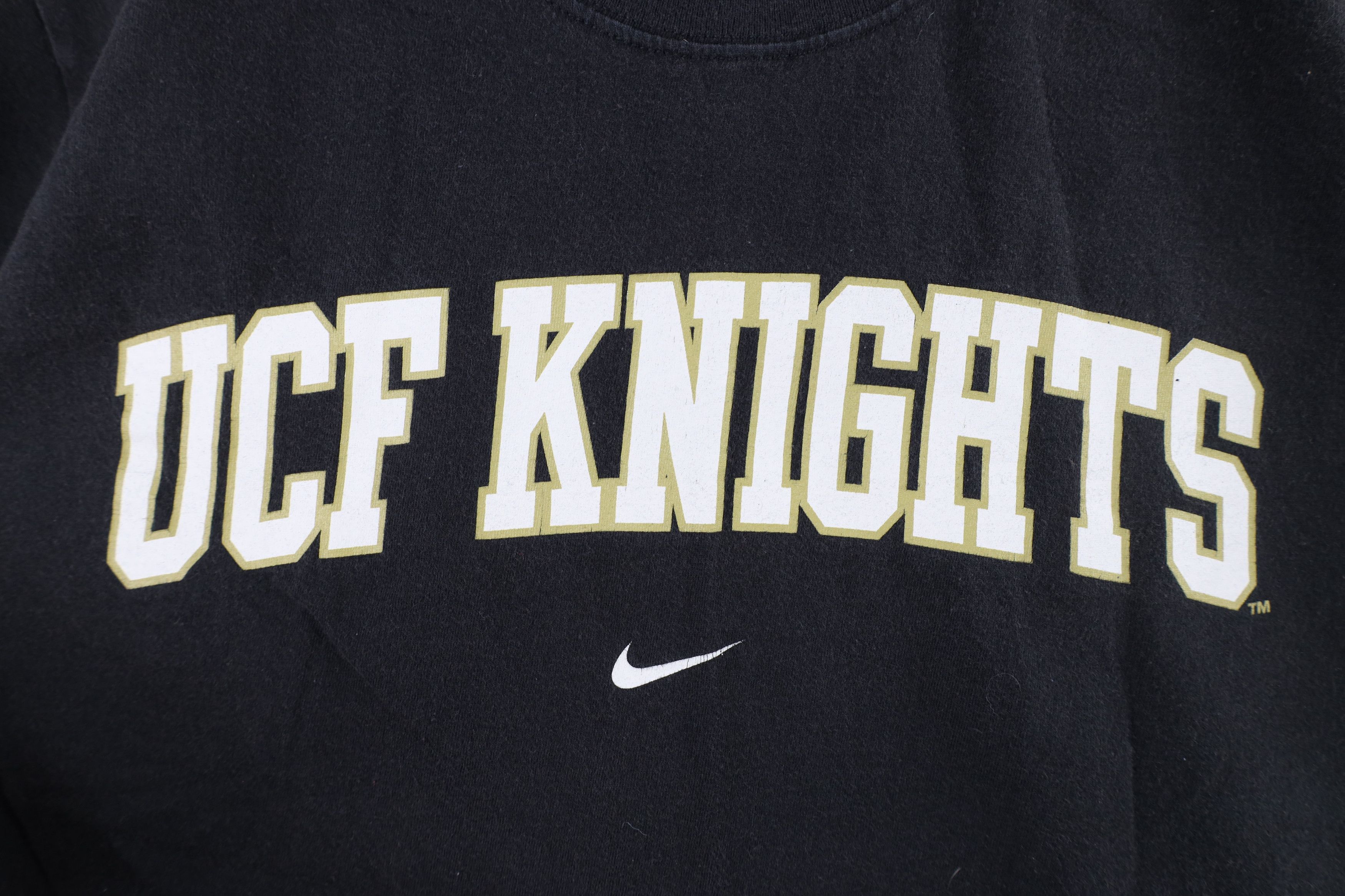 Vintage Vintage Nike Swoosh University of Central Florida T-Shirt Size US S / EU 44-46 / 1 - 4 Thumbnail