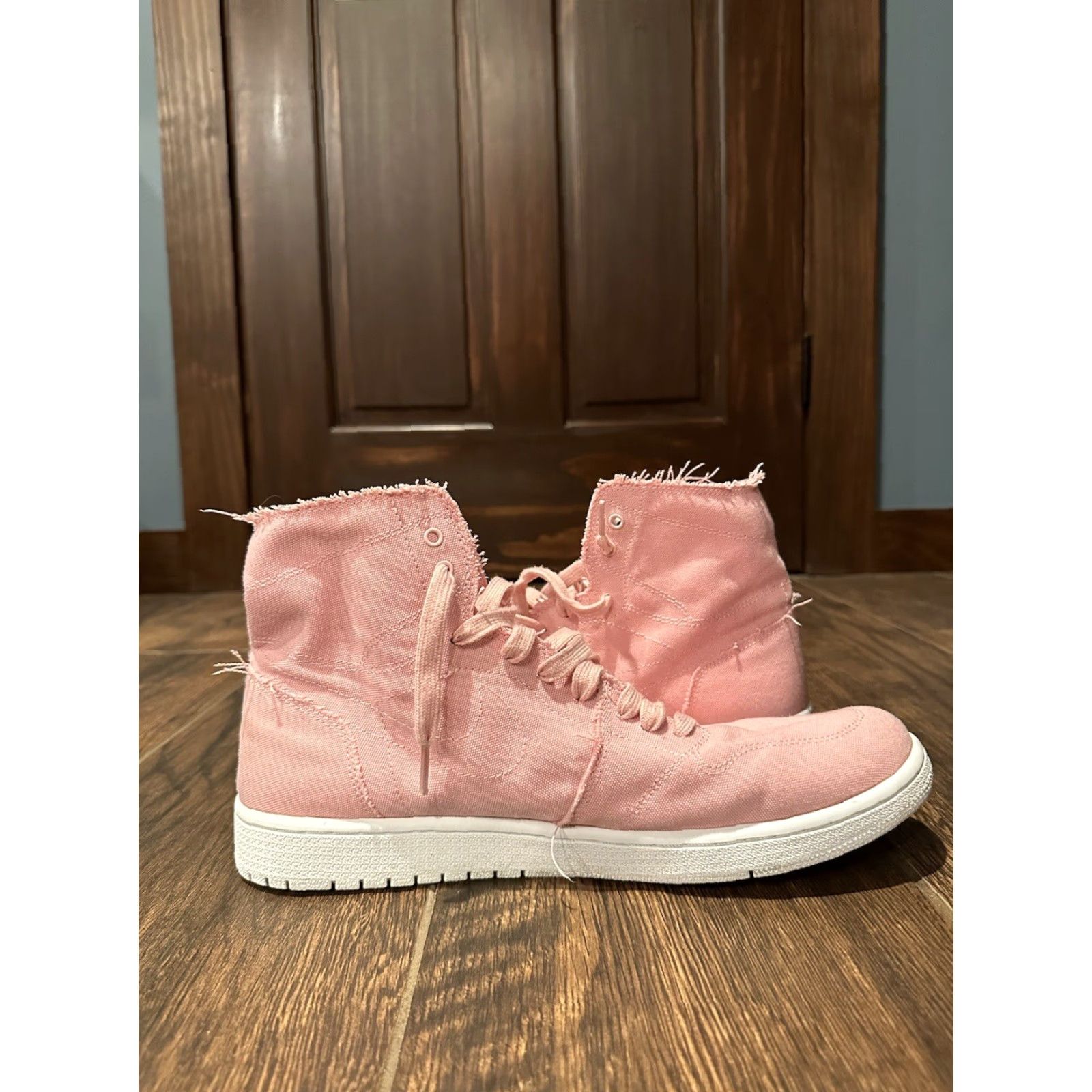 Nike VINTAGE Nike Air Jordan 1 Retro High Decon Easter Light Pink White 867338-620 12 Men Sneakers Size US 11 / EU 44 - 7 Thumbnail