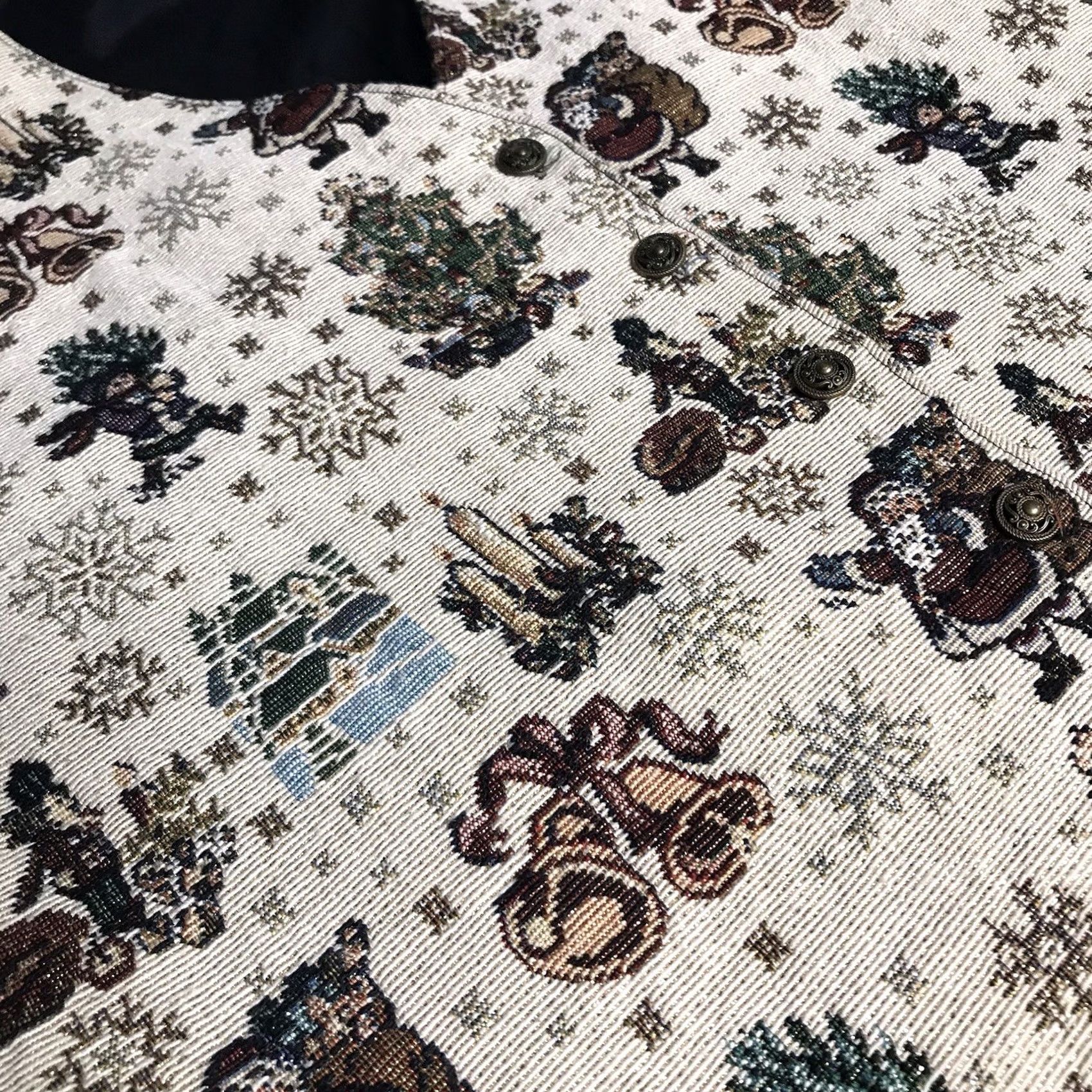 Vintage VINTAGE Bobbie Brooks Women Beige Christmas Shimmer Tapestry Button-Up Vest XL Size XL / US 12-14 / IT 48-50 - 5 Thumbnail