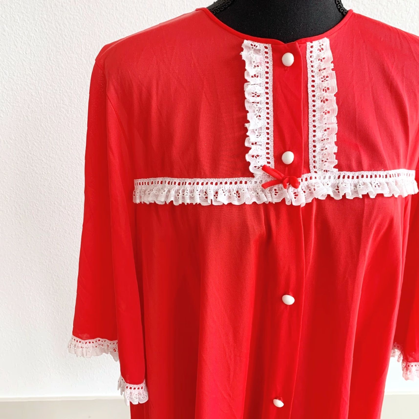 Vintage VINTAGE Lorraine Red White Nylon Lace Nightie Nightgown Robe Set Size Large Ladies Nightgown Set Nylon Lace GoGo 1960s Red Lorraine Mens? Size ONE SIZE - 2 Thumbnail