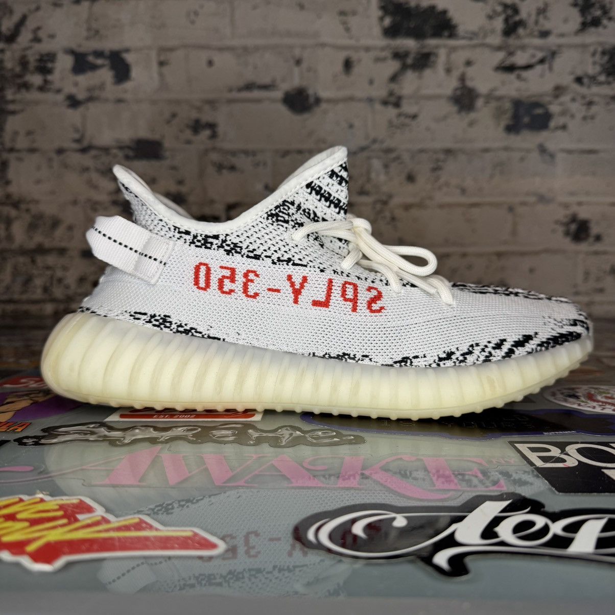 Adidas × Yeezy Adidas Yeezy Boost 350 V2 Zebra Sz 10 NDS Size US 10 / EU 43 - 3 Thumbnail