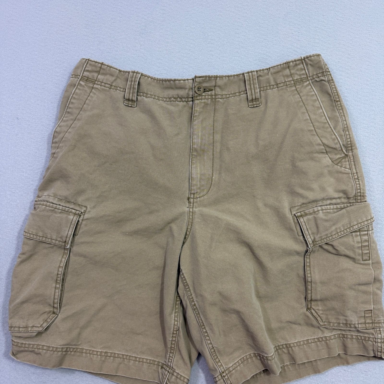 Old Navy Vintage Old Navy Cargo Shorts Men's 36 Tan 10" Inseam y2k Size US 36 / EU 52 - 2 Thumbnail
