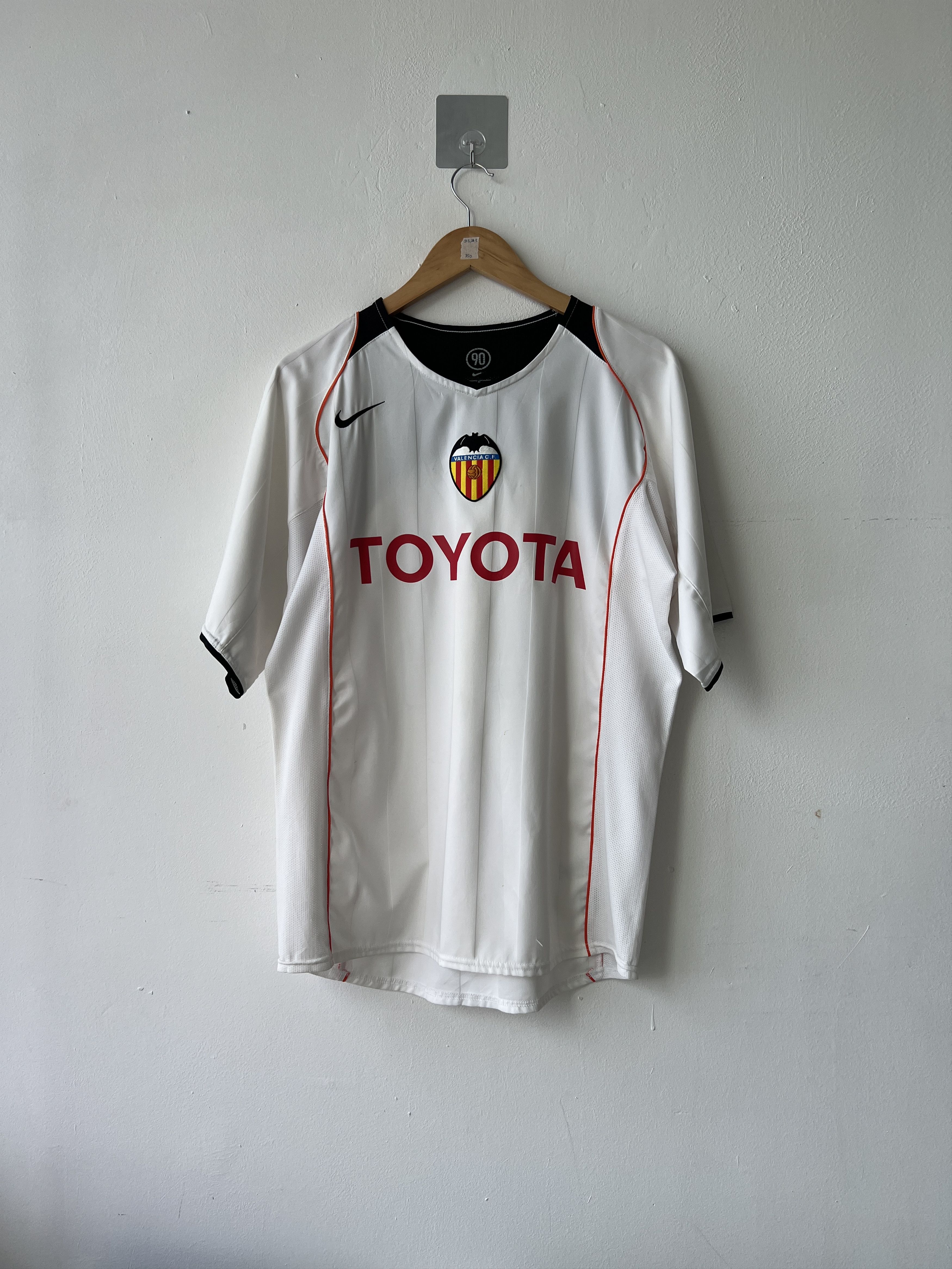 Nike (M) Valencia 2004-05 Home Kit Aimar #21 Size US M / EU 48-50 / 2 - 2 Thumbnail