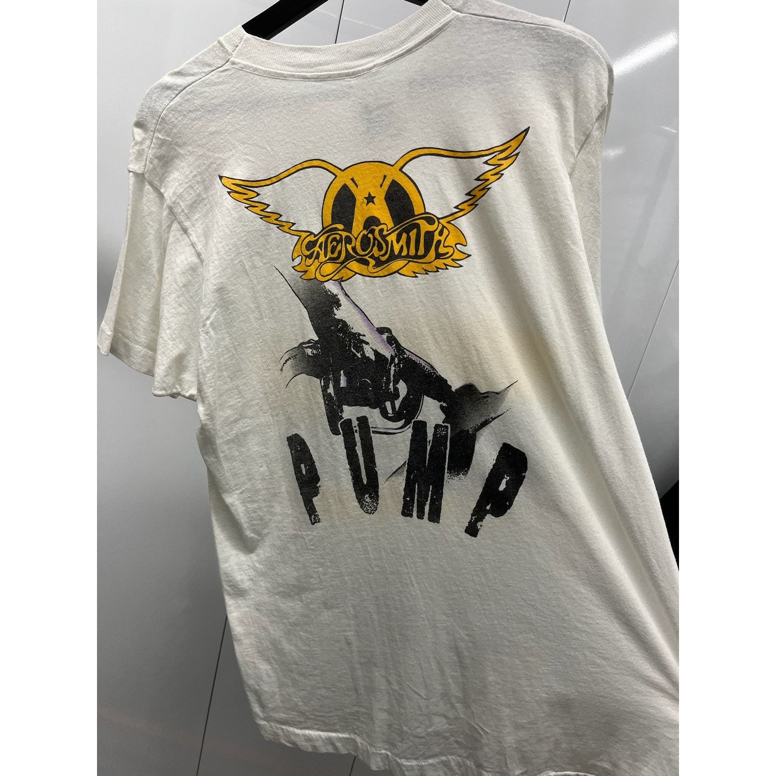 Vintage 1989 Aerosmith Pump Vintage Tour Band Rock T-Shirt Size L Size US L / EU 52-54 / 3 - 4 Thumbnail