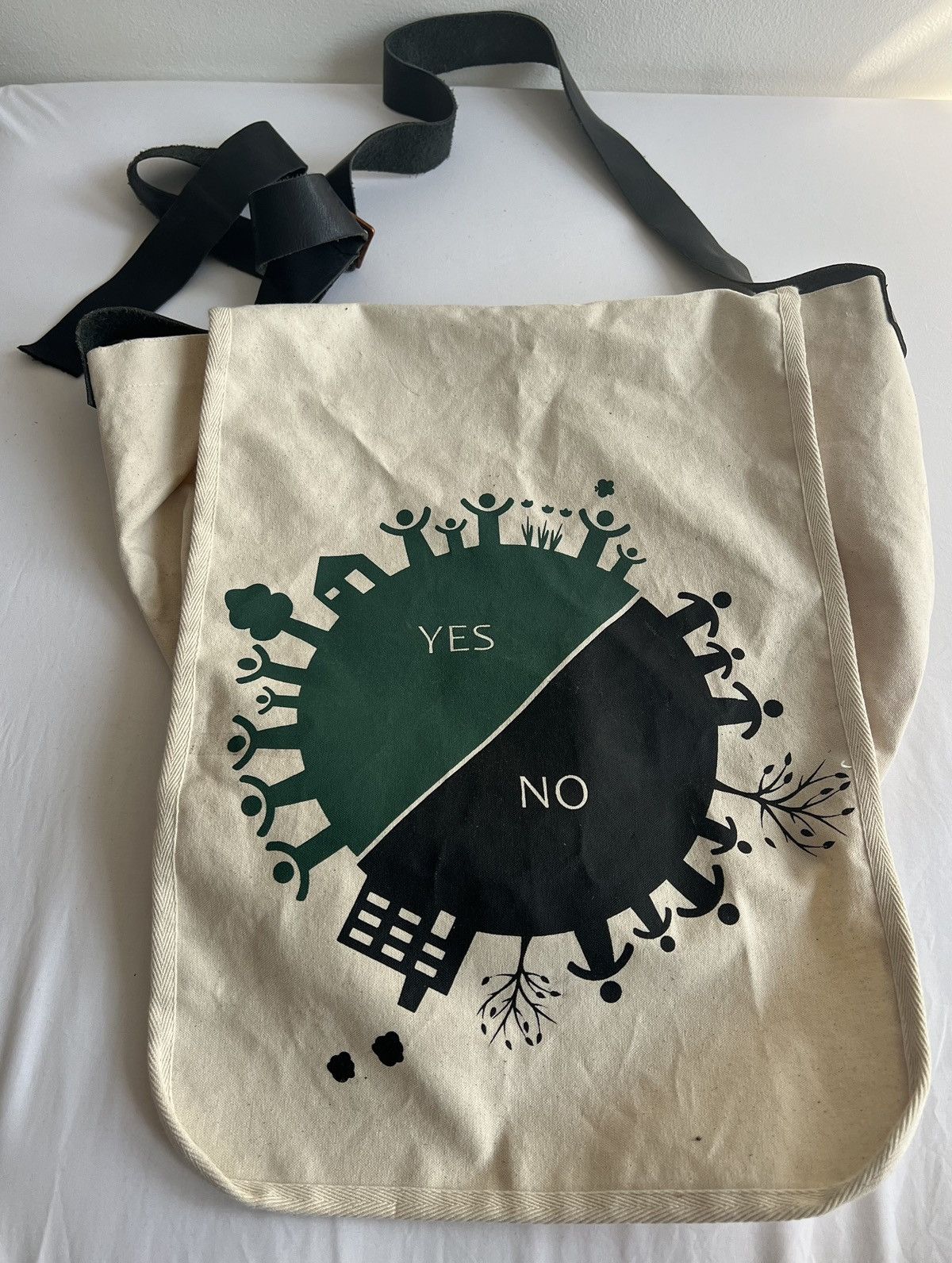 Paul Harnden Shoemakers Paul Harnden Yes/No Delivery Bag | Grailed 