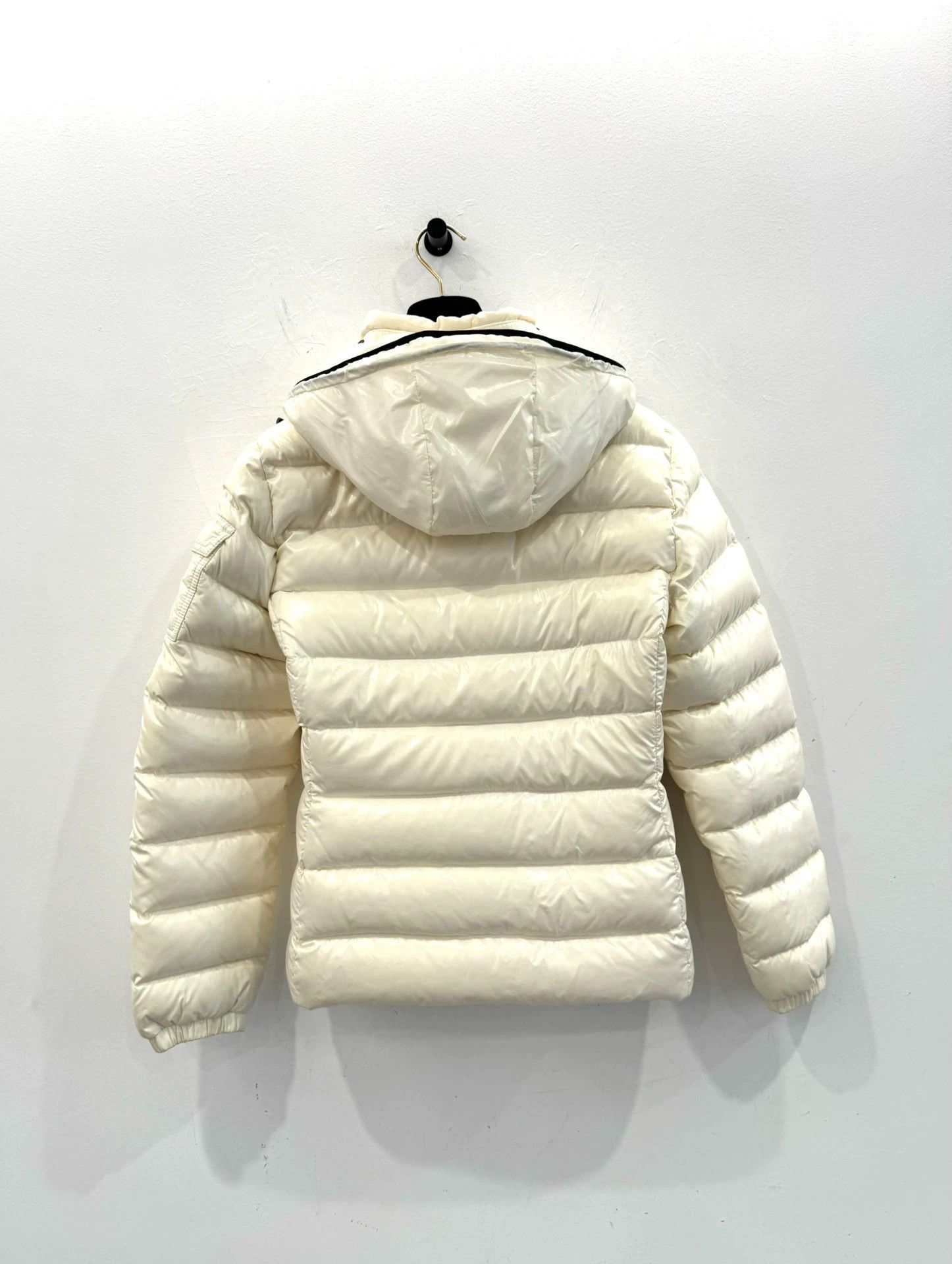 Moncler Moncler Bady White Women's Down Jacket Size M / US 6-8 / IT 42-44 - 2 Thumbnail