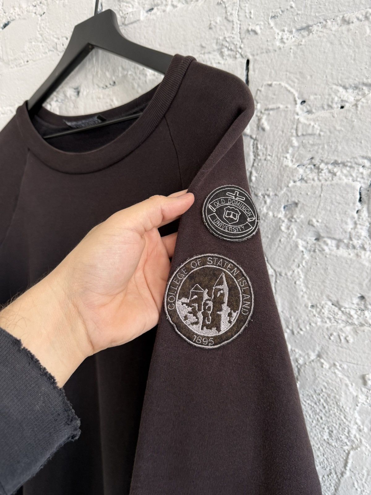 Raf Simons A/W 00-01 RAF SIMONS ‘CONFUSION’ CREWNECK Size US S / EU 44-46 / 1 - 3 Thumbnail