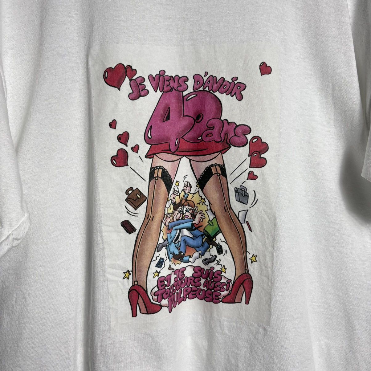 Vintage Vintage Y2K Je Viens D’avoir Parody Graphic T-Shirt Size US XL / EU 56 / 4 - 2 Thumbnail