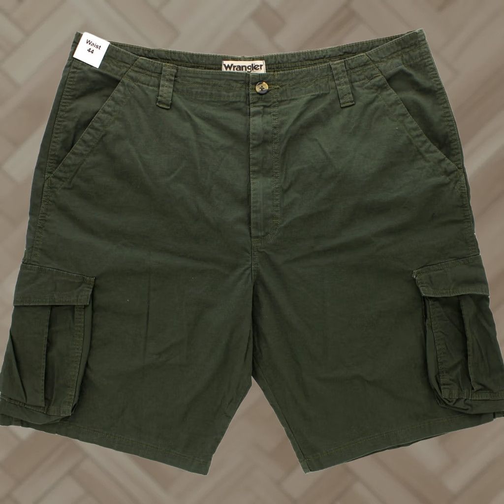 Wrangler Wrangler Authentics Men's Cargo Shorts Big & Tall Lightweight Rip-Stop 7-Pocket OD Green 44in Waist Casual Travel Workwear 10" Inseam Mens Size US 44 / EU 60 - 1 Thumbnail