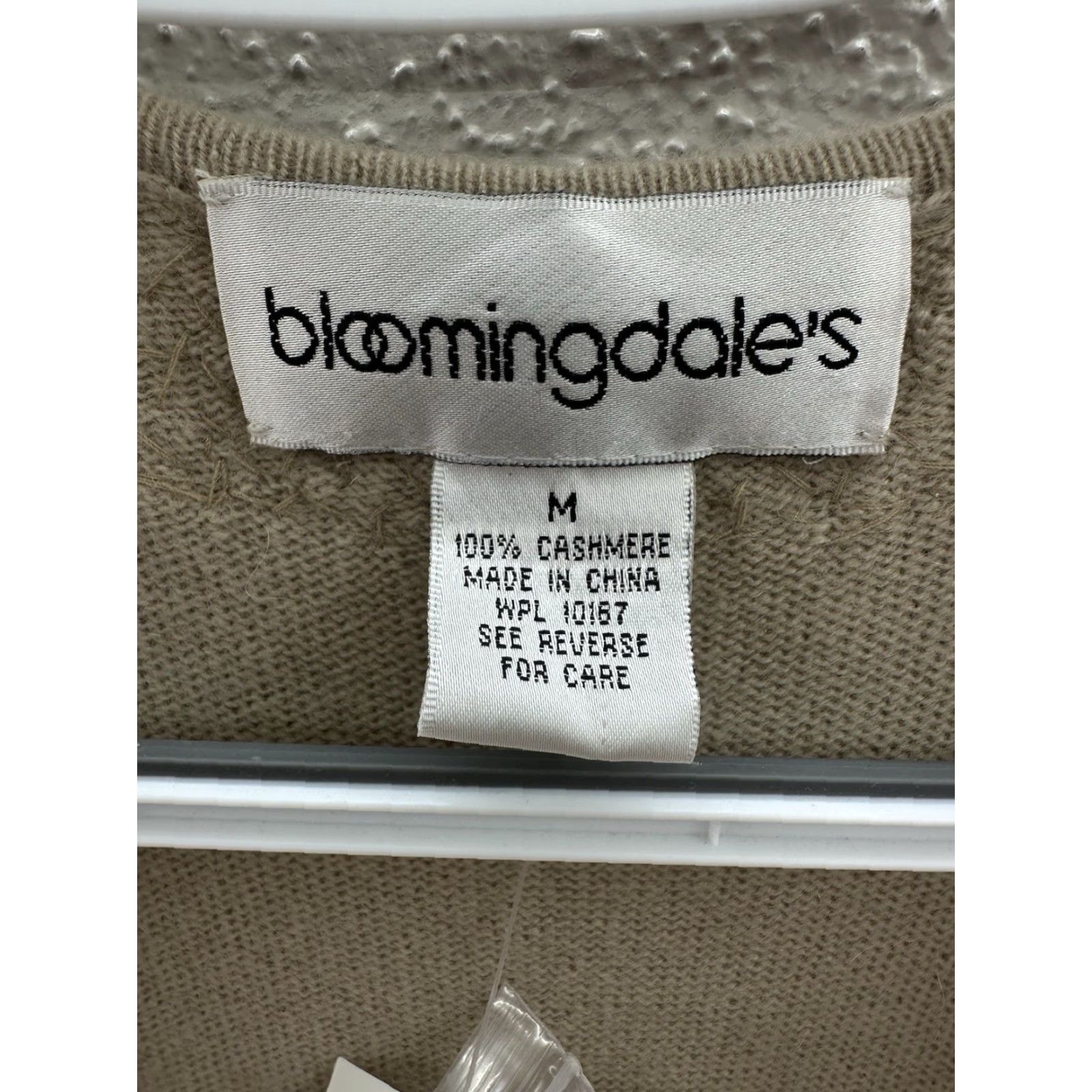 Bloomingdale's Bloomingdale's Womens Cardigan M Ivory Cashmere Embellished NWT Knit Crew Neck Beaded Rhinestone Buttons 90s Classic Preppy All Seasons Regular Womens Size M / US 6-8 / IT 42-44 - 4 Thumbnail