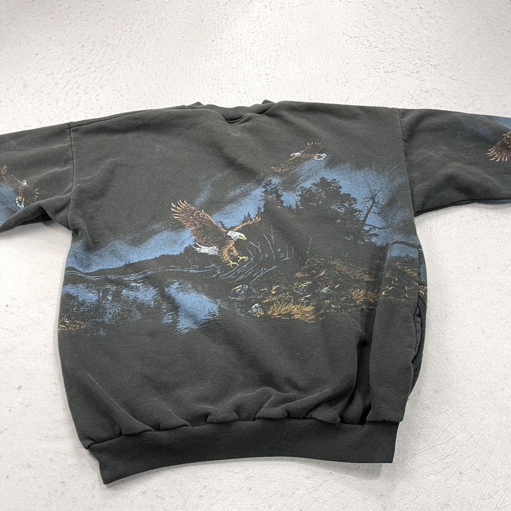 Vintage VINTAGE Art Unlimited Sweatshirt Mens XL Eagle AOP Nature Wrap Around Fleece 90s Size US XL / EU 56 / 4 - 6 Thumbnail