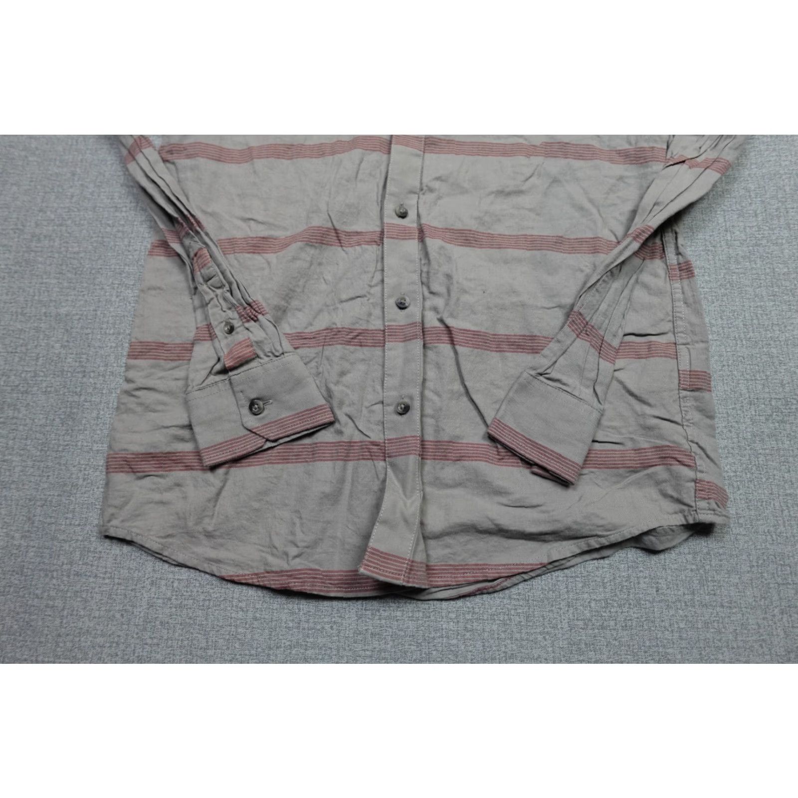Oakley Oakley Shirt Mens Small Gray Button Front Flannel Plaid Camp Lightweight Soft Button-Up Casual Mens Regular Cotton Oakley Shirt Size US S / EU 44-46 / 1 - 3 Thumbnail