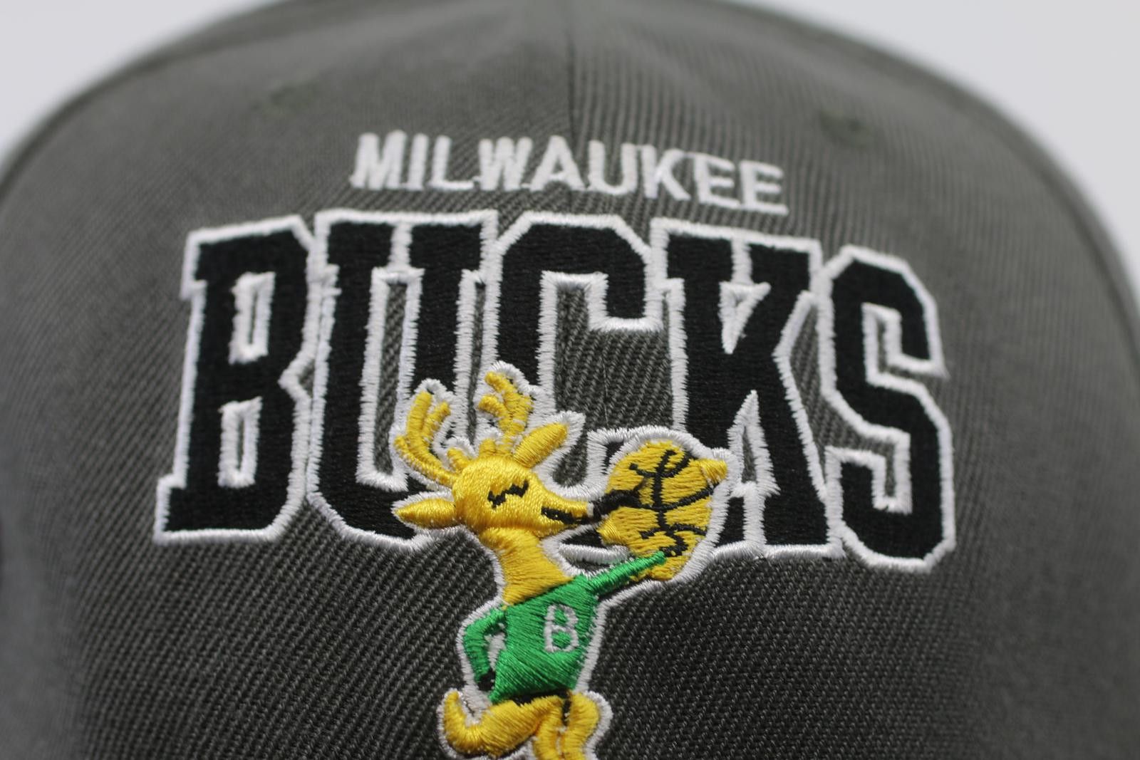 Point Zero Milwaukee Bucks Mitchell & Ness Snapback Hat Hardwood NBA Size ONE SIZE - 4 Thumbnail
