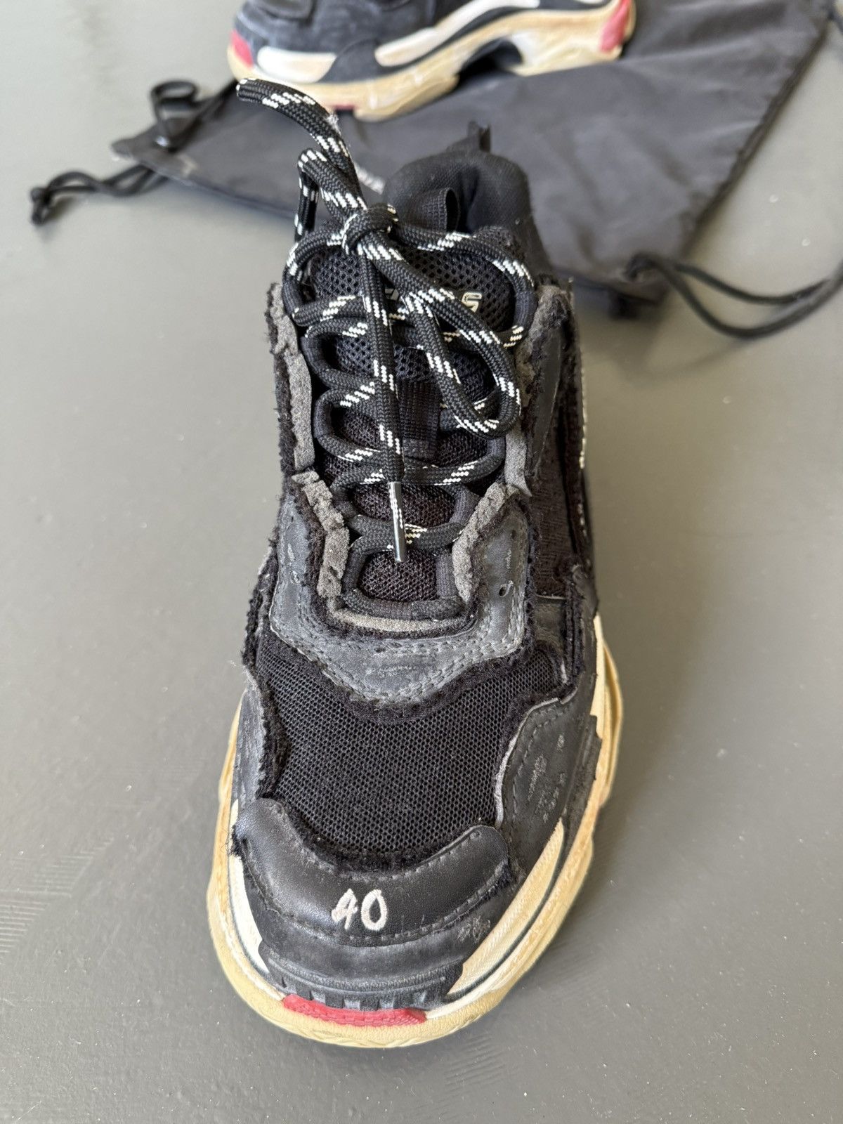 Balenciaga Balenciaga Triple S Used Look Size US 7 / EU 40 - 2 Thumbnail