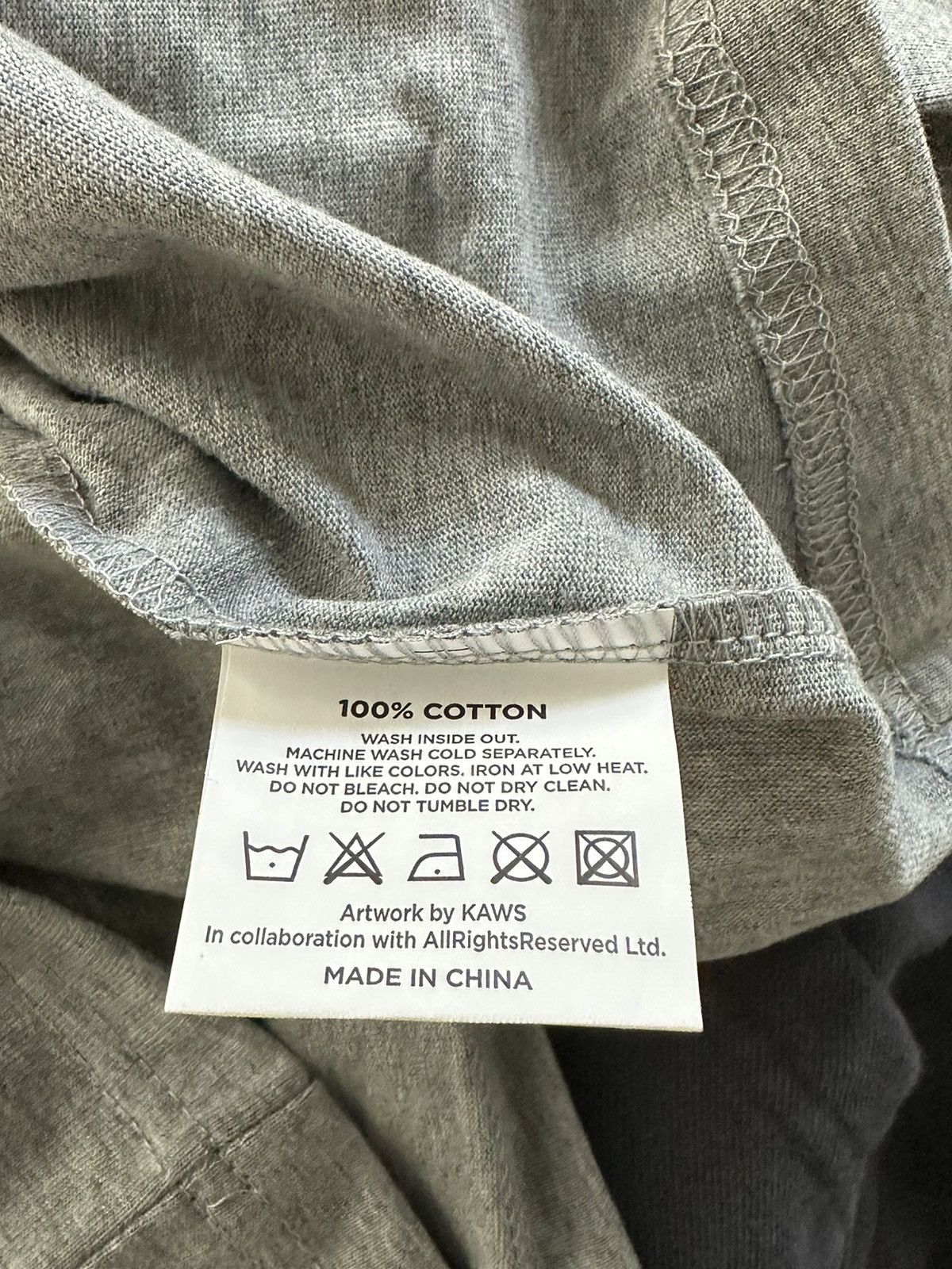 Kaws Kaws Holiday Hong Kong Tee Size US L / EU 52-54 / 3 - 4 Thumbnail