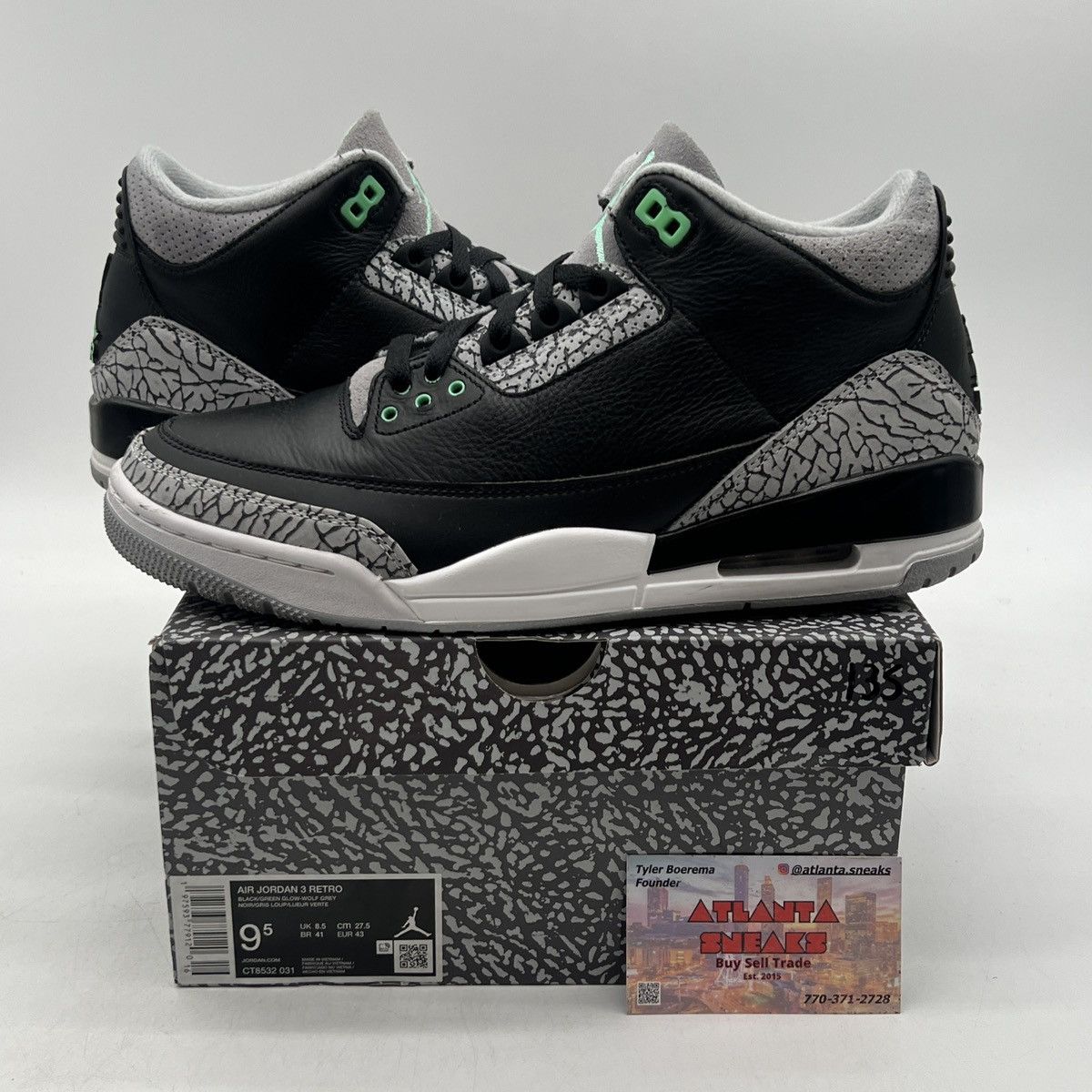 Jordan Brand Air Jordan 3 green glow Size US 9.5 / EU 42-43 - 1 Thumbnail