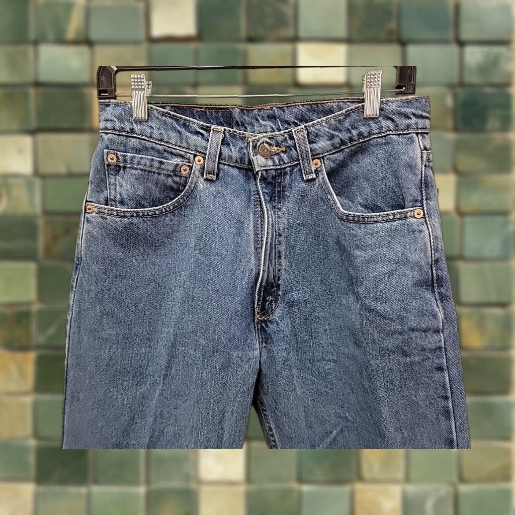 Levi's VINTAGE Levi's Jeans Mens 31x30 Blue 505 Straight Regular Fit Cotton Denim Size US 31 - 1 Thumbnail