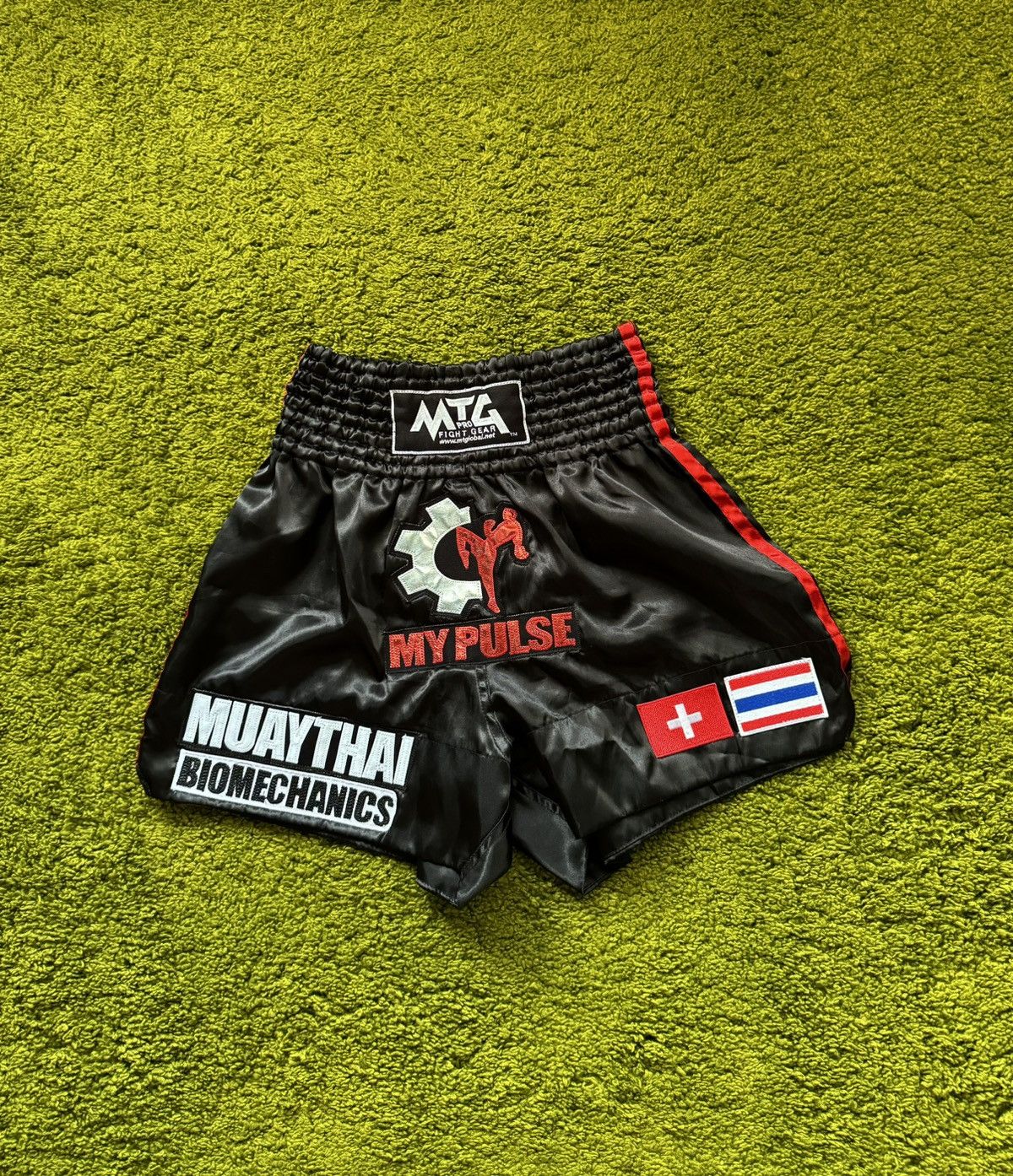 Designer × Vintage Muay Thai MMA boxing shorts Size US 34 / EU 50 - 1 Thumbnail