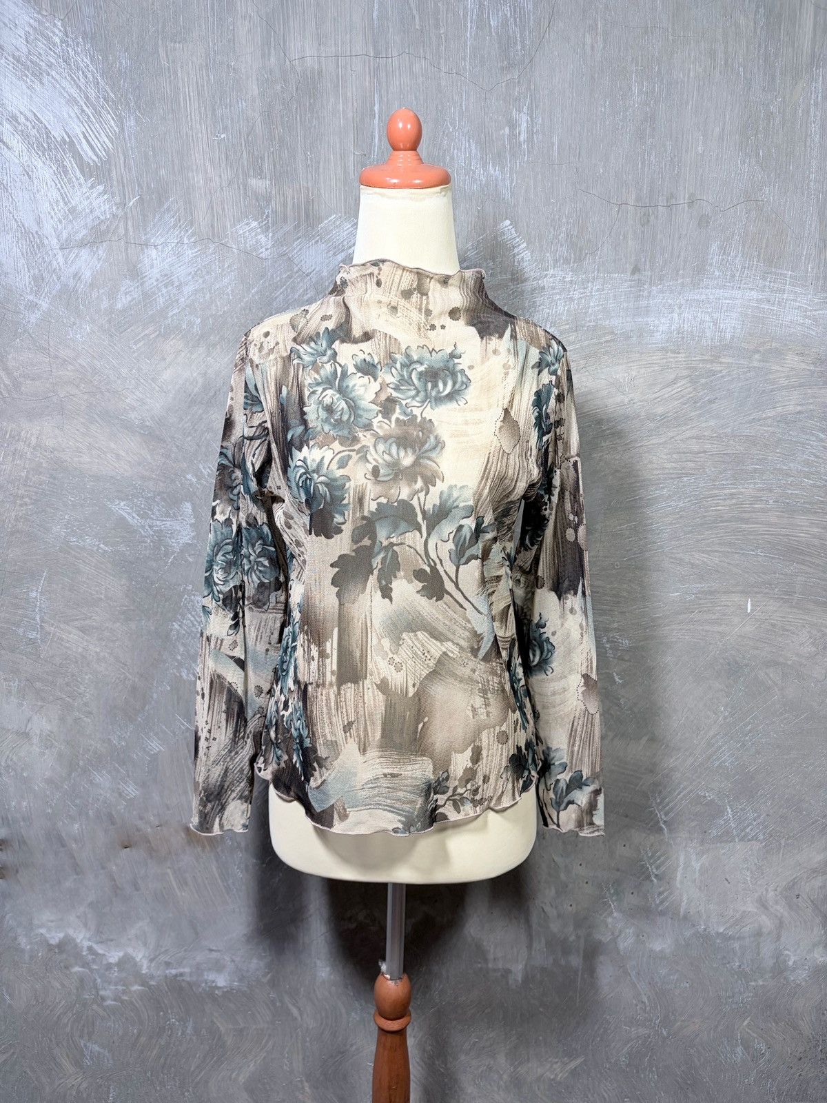 Japanese Brand Y2K Unknown Japanese Flower Pattern Mesh Tops Size M / US 6-8 / IT 42-44 - 1 Thumbnail