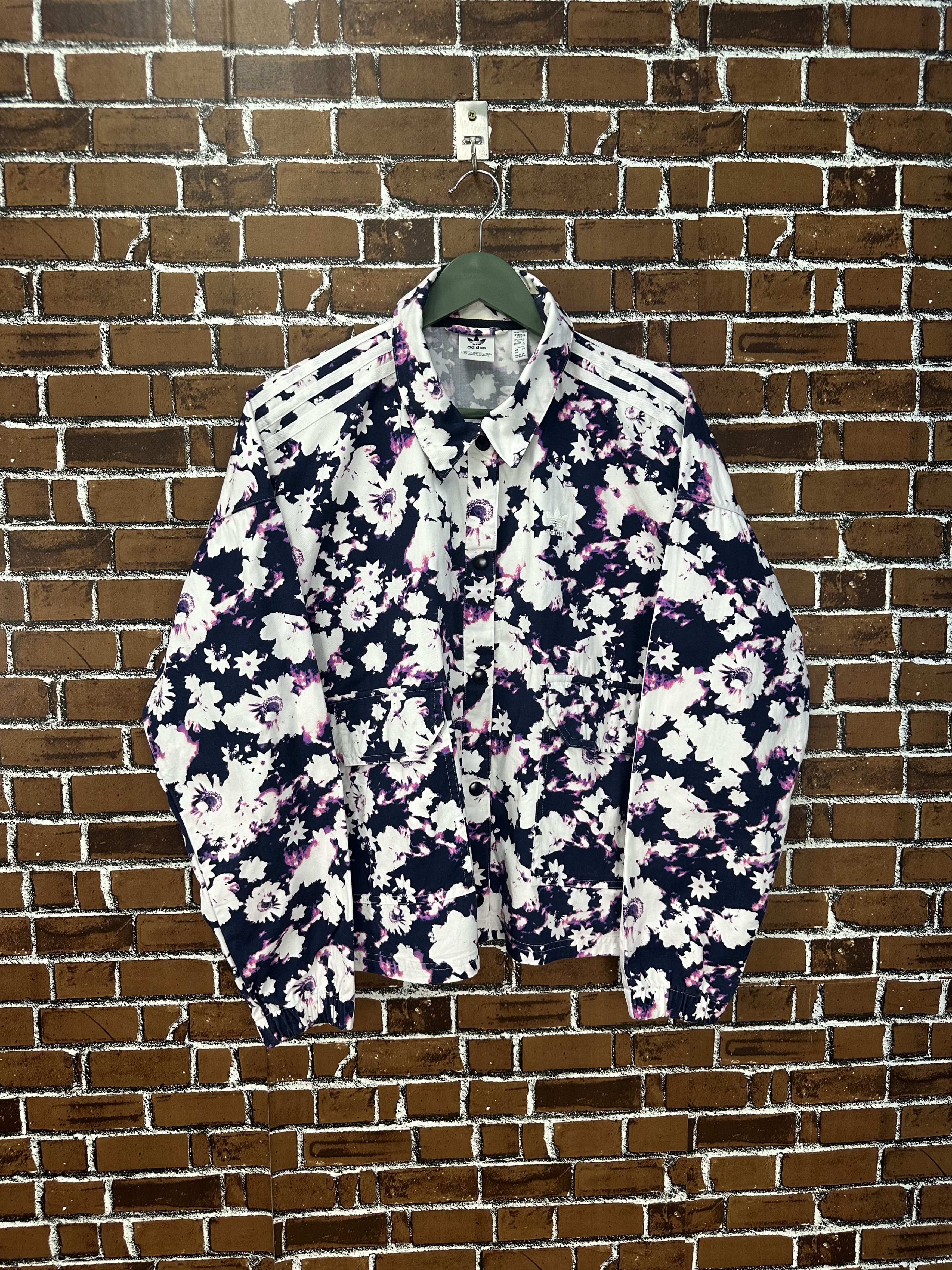 Adidas Adidas Flower Art Baggy Button Jacket Z502 Size US L / EU 52-54 / 3 - 5 Thumbnail