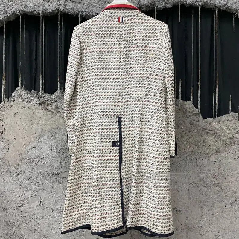 Thom Browne Thom Browne Color-block Long Coat for Women . Size XXS / US 00 / IT 34 - 2 Thumbnail