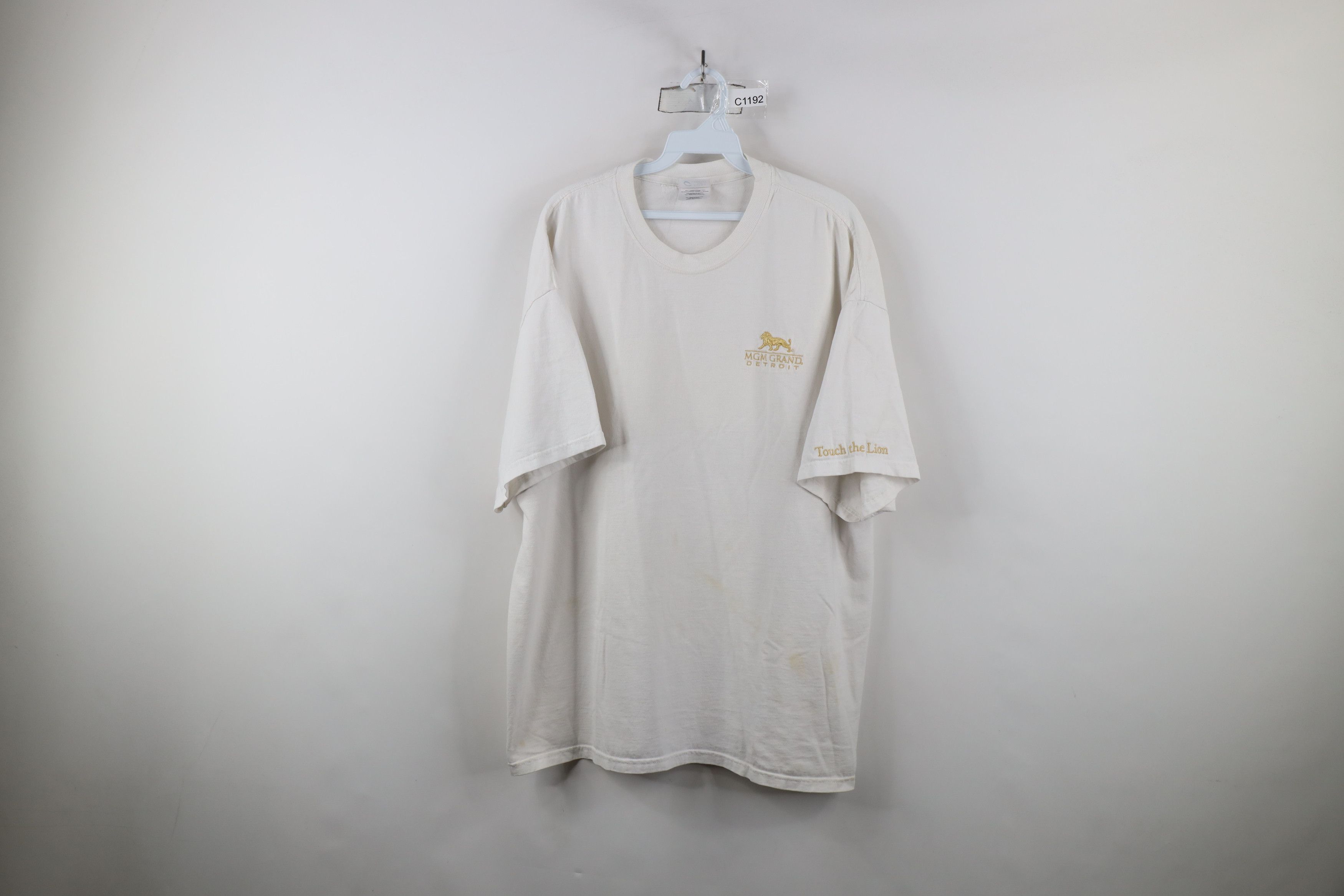 Vintage Vintage 90s Y2K Streetwear MGM Grand Casino Detroit T-Shirt Size US XXL / EU 58 / 5 - 1 Thumbnail