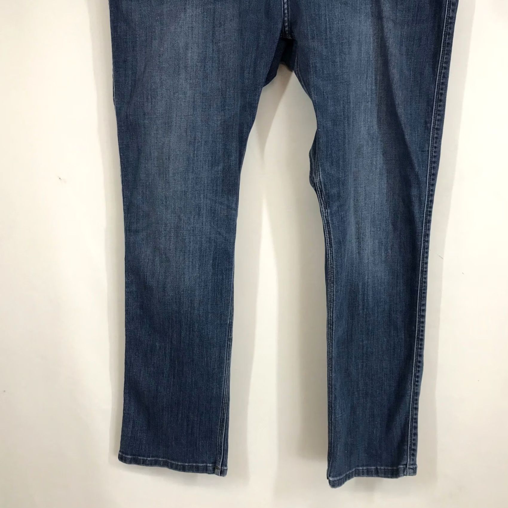 DUER DUER Jeans Mens 40x32 Straight Denim Medium Wash Stretch Five Pocket Button Zip Size US 40 / EU 56 - 3 Thumbnail